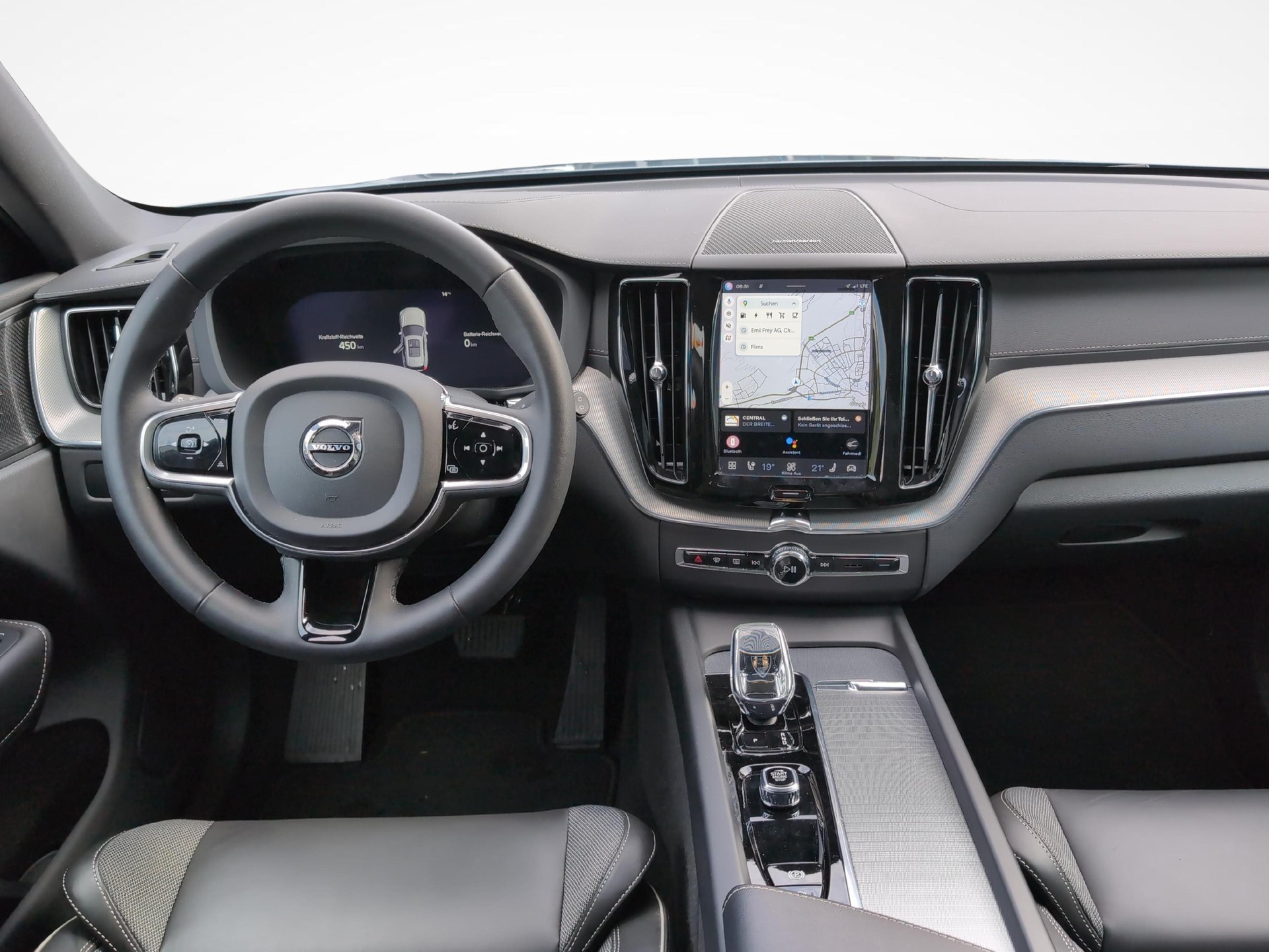 VOLVO XC60 2.0 T6 TE Ultimate Dark eAWD-image-8