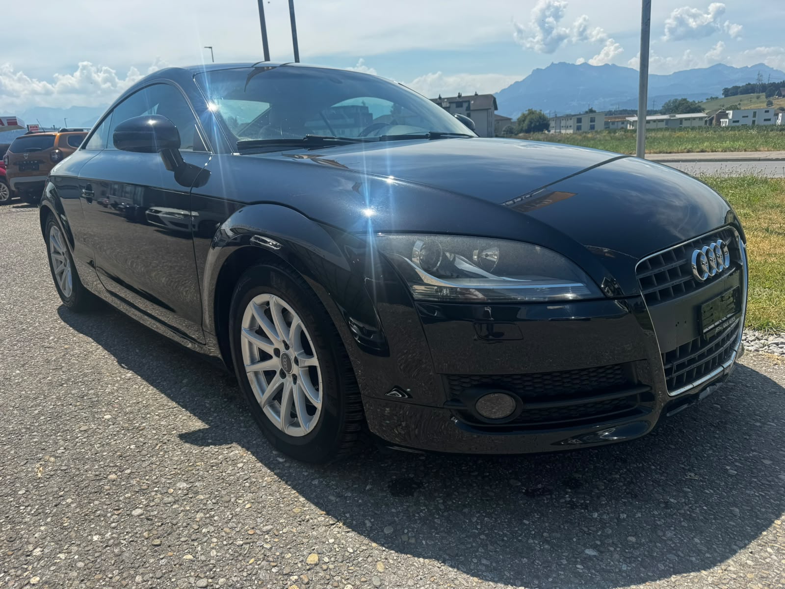 AUDI TT-image-2