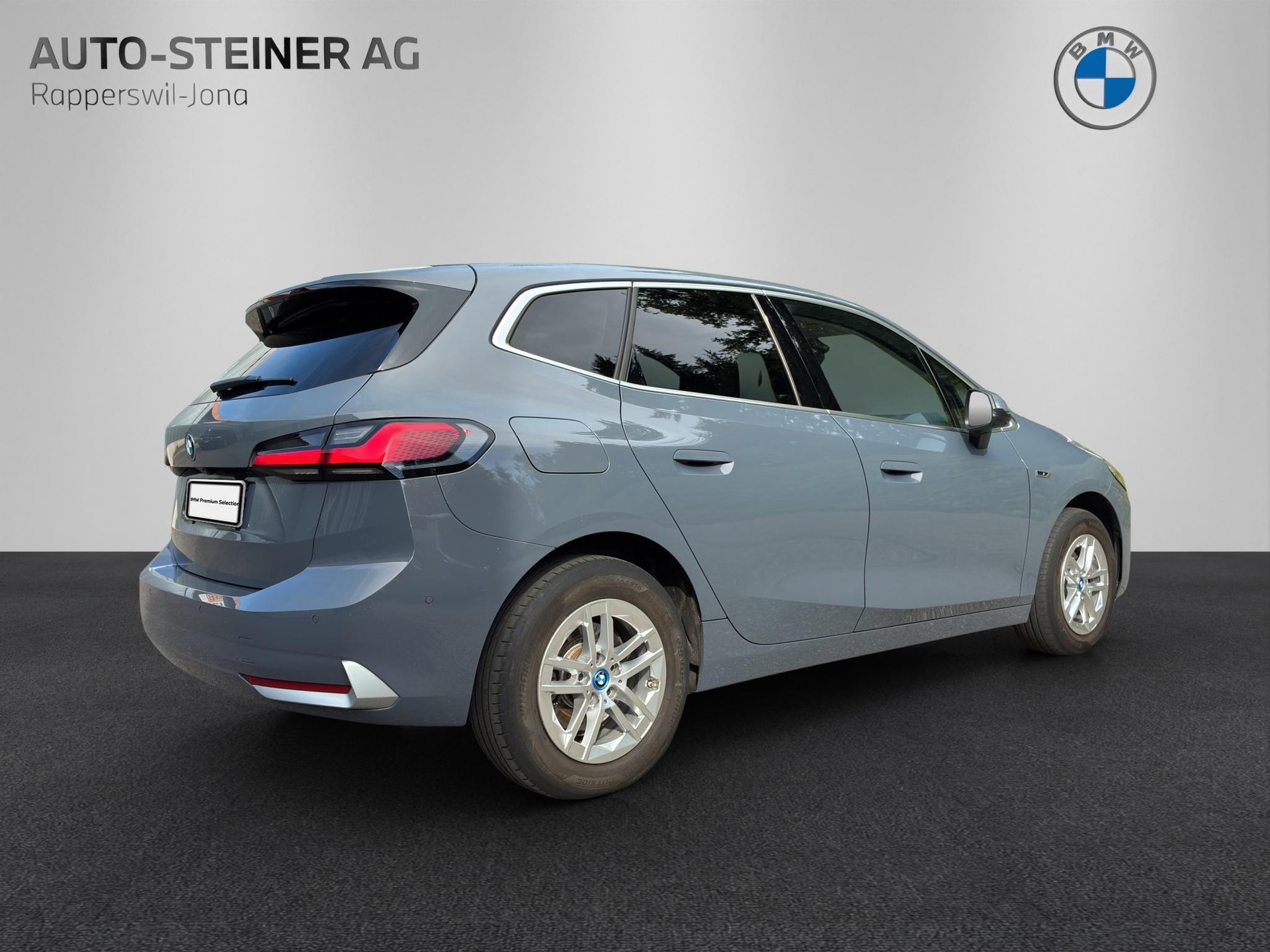 BMW 225e xDrive Active Tourer-image-4