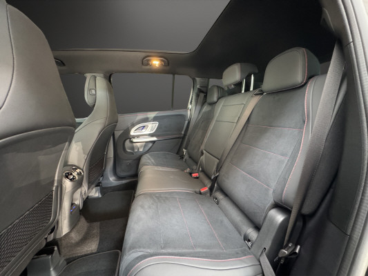 MERCEDES-BENZ GLB 220 4Matic 8G-Tronic-image-10