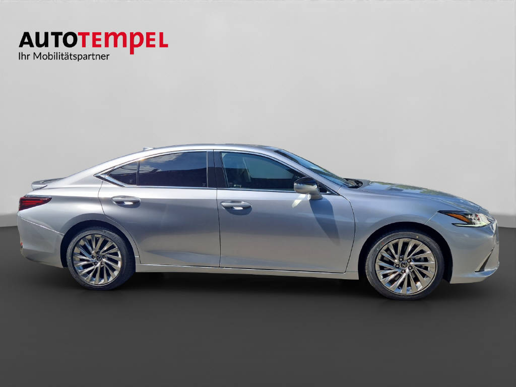 LEXUS ES 300h Excellence 45906/000-image-4