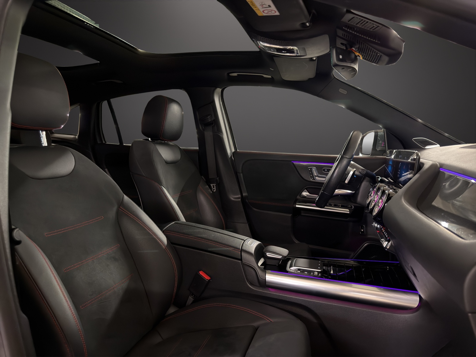 MERCEDES-BENZ GLA 220d 4Matic AMG Line 8G-DCT-image-13