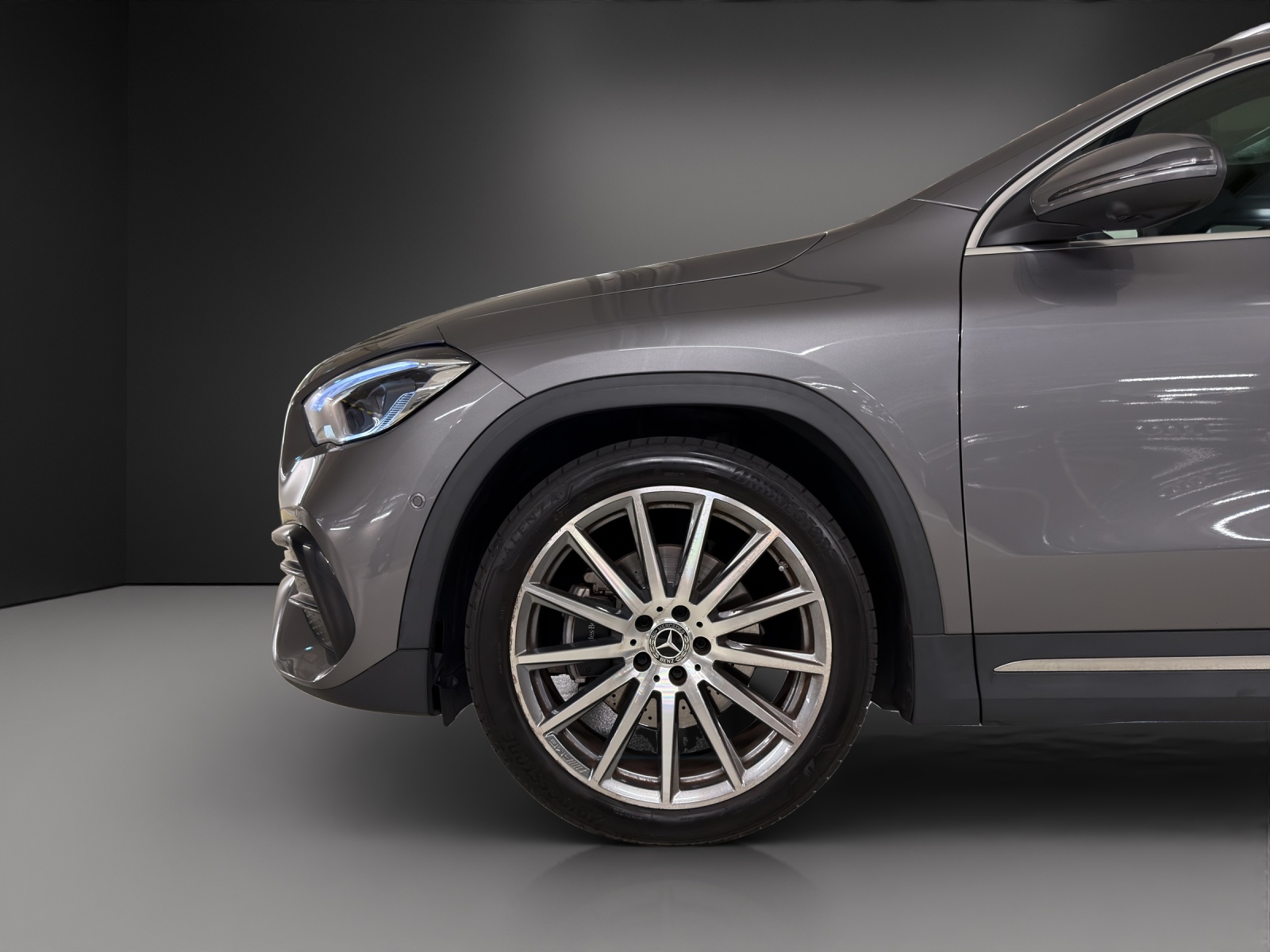 MERCEDES-BENZ GLA 220d 4Matic AMG Line 8G-DCT-image-8
