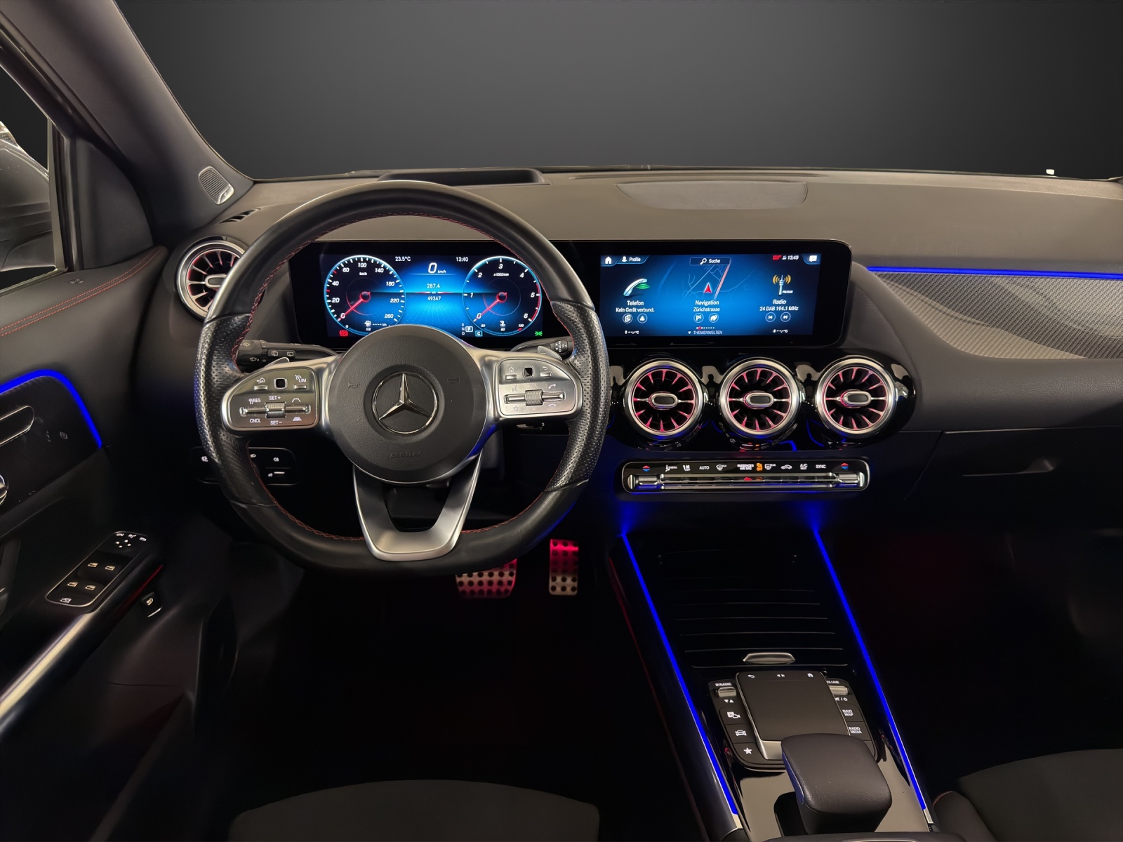 MERCEDES-BENZ GLA 220d 4Matic AMG Line 8G-DCT-image-11