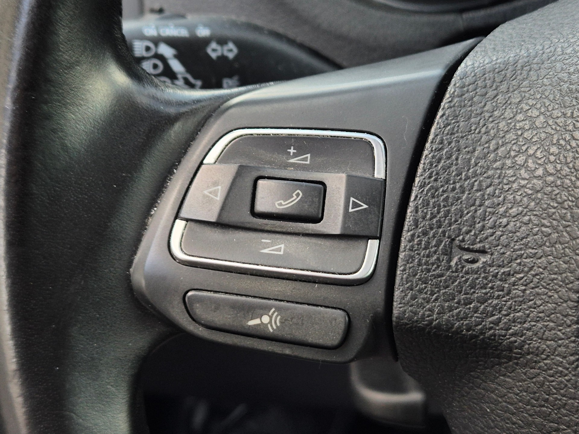 VW Polo 1.2 TSI Comfortline-image-21