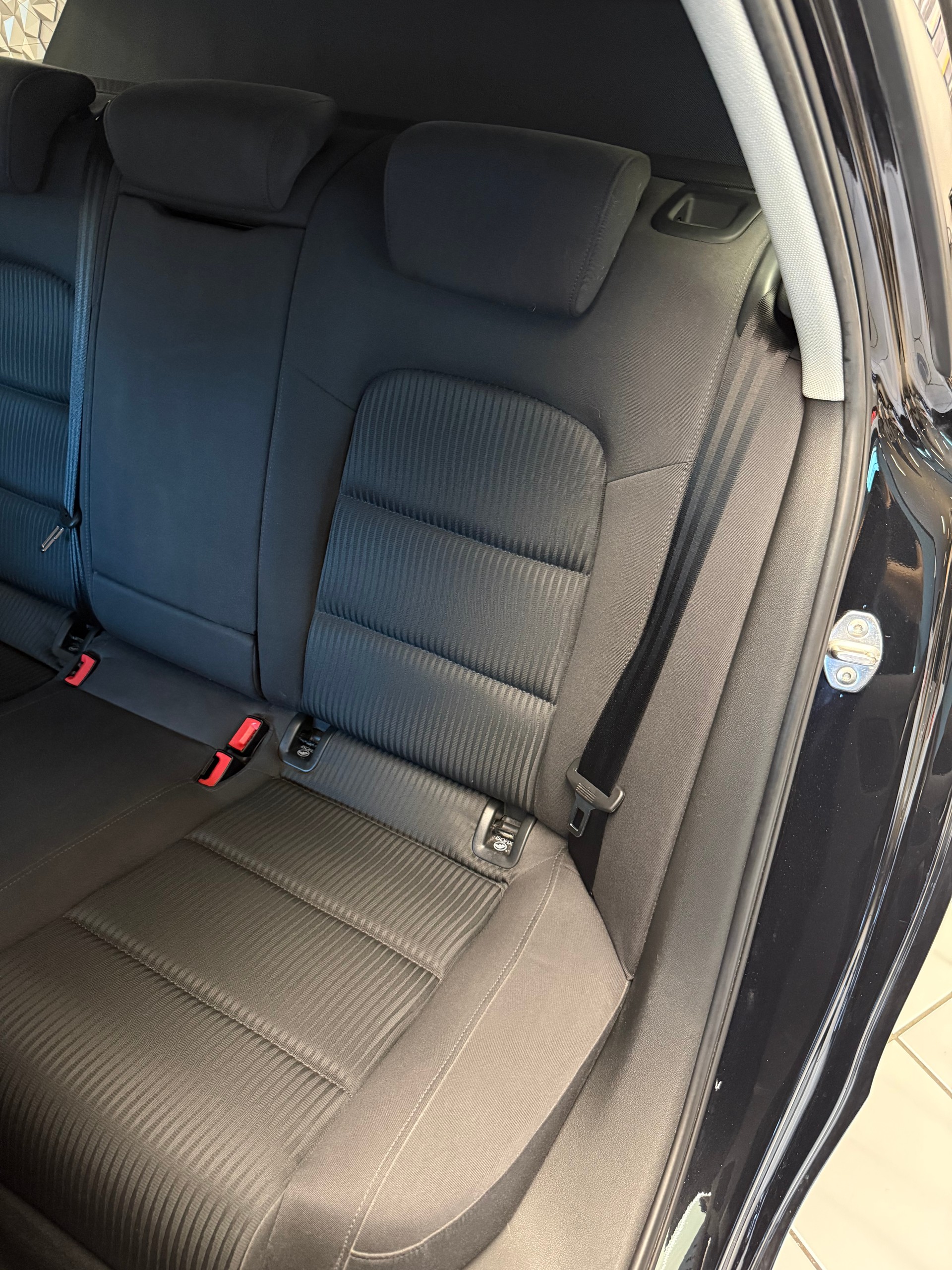 AUDI A4 Avant 1.8 TFSI multitronic-image-5