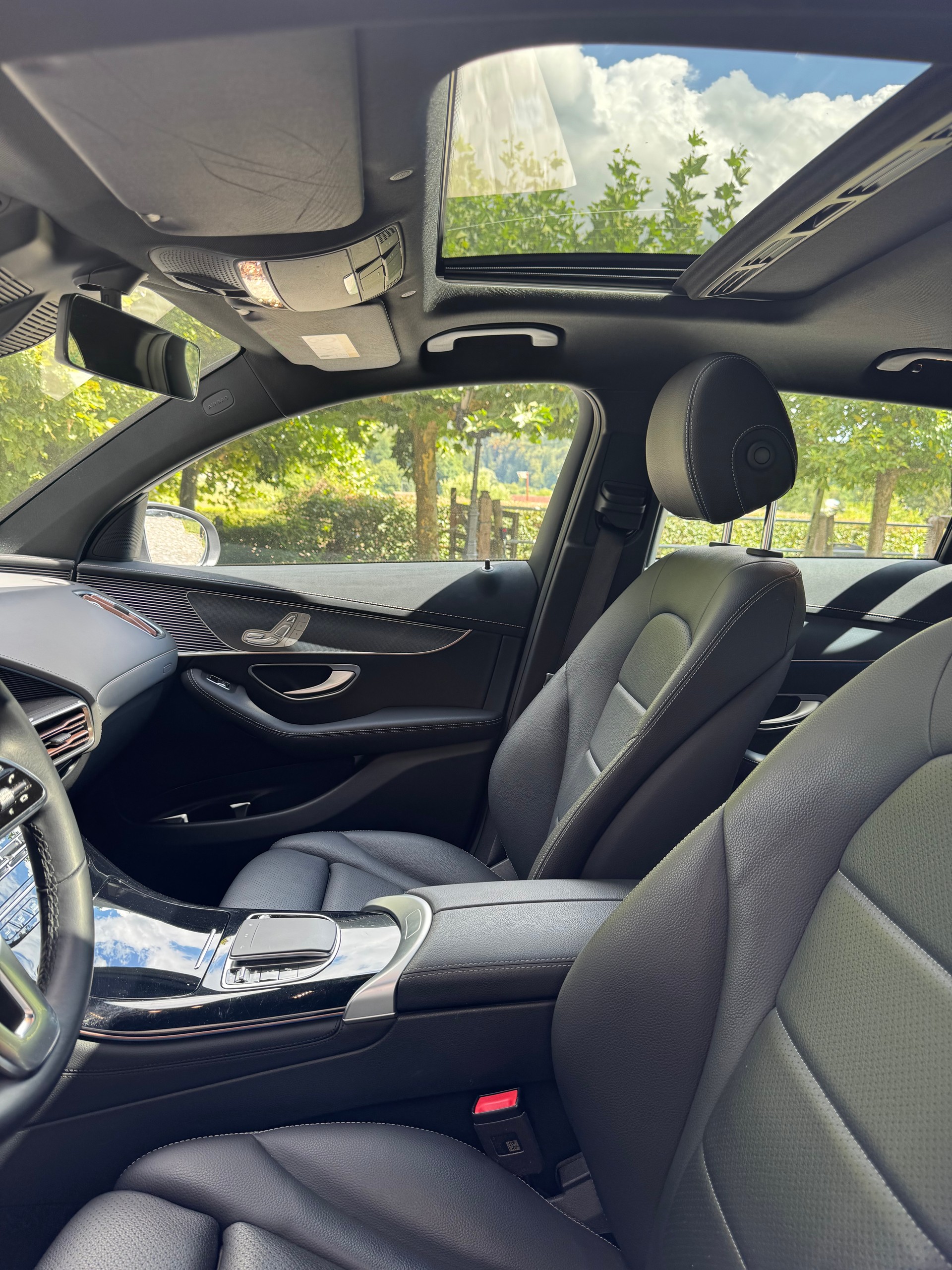 MERCEDES-BENZ EQC 400 4Matic EQ Star-image-2