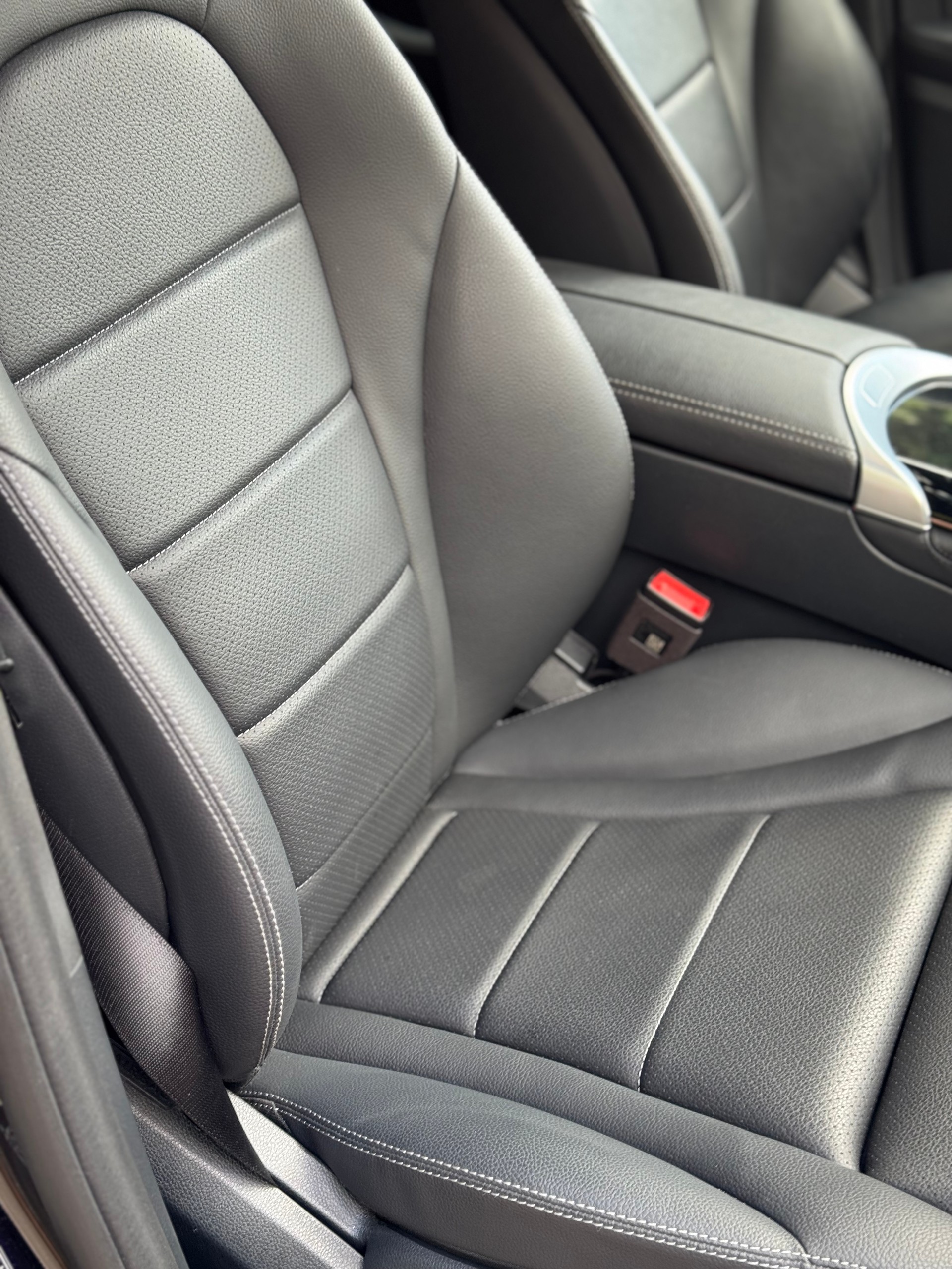 MERCEDES-BENZ EQC 400 4Matic EQ Star-image-7