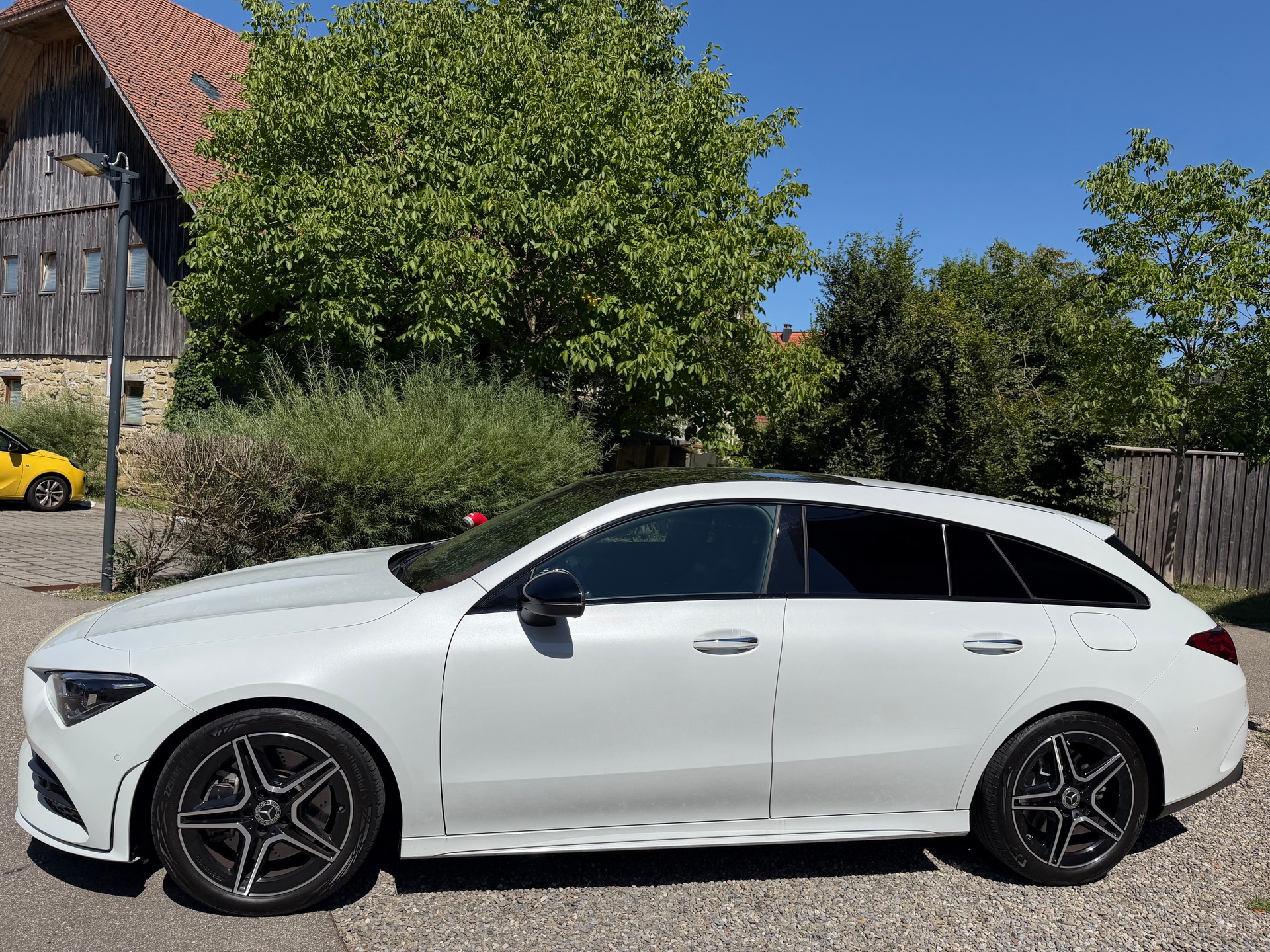 MERCEDES-BENZ CLA 250 AMG Line 4matic-image-1