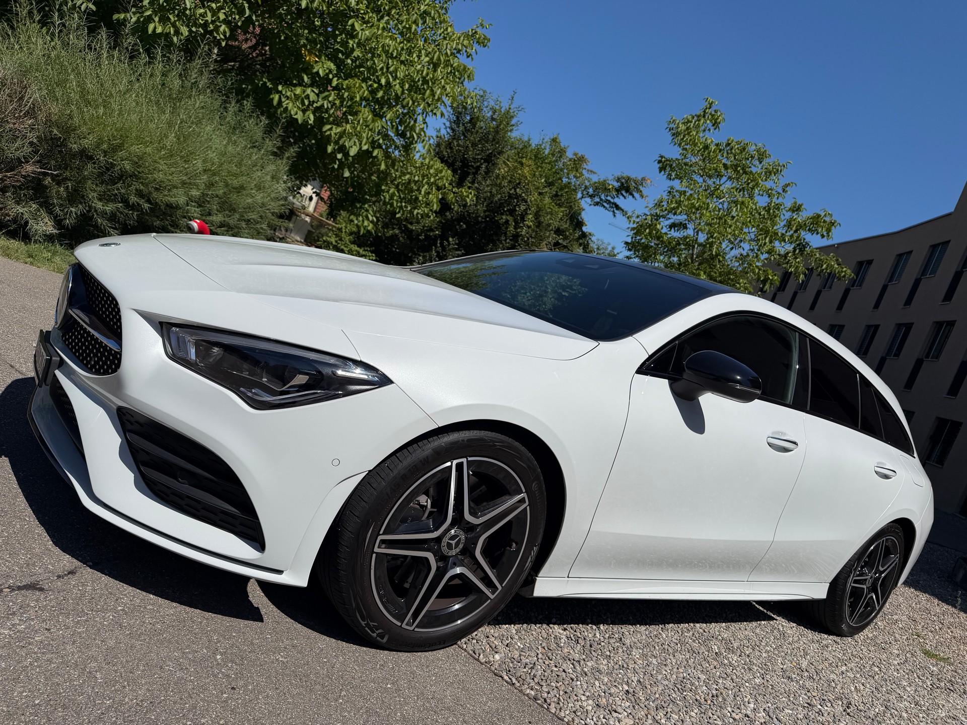MERCEDES-BENZ CLA 250 AMG Line 4matic-image-0