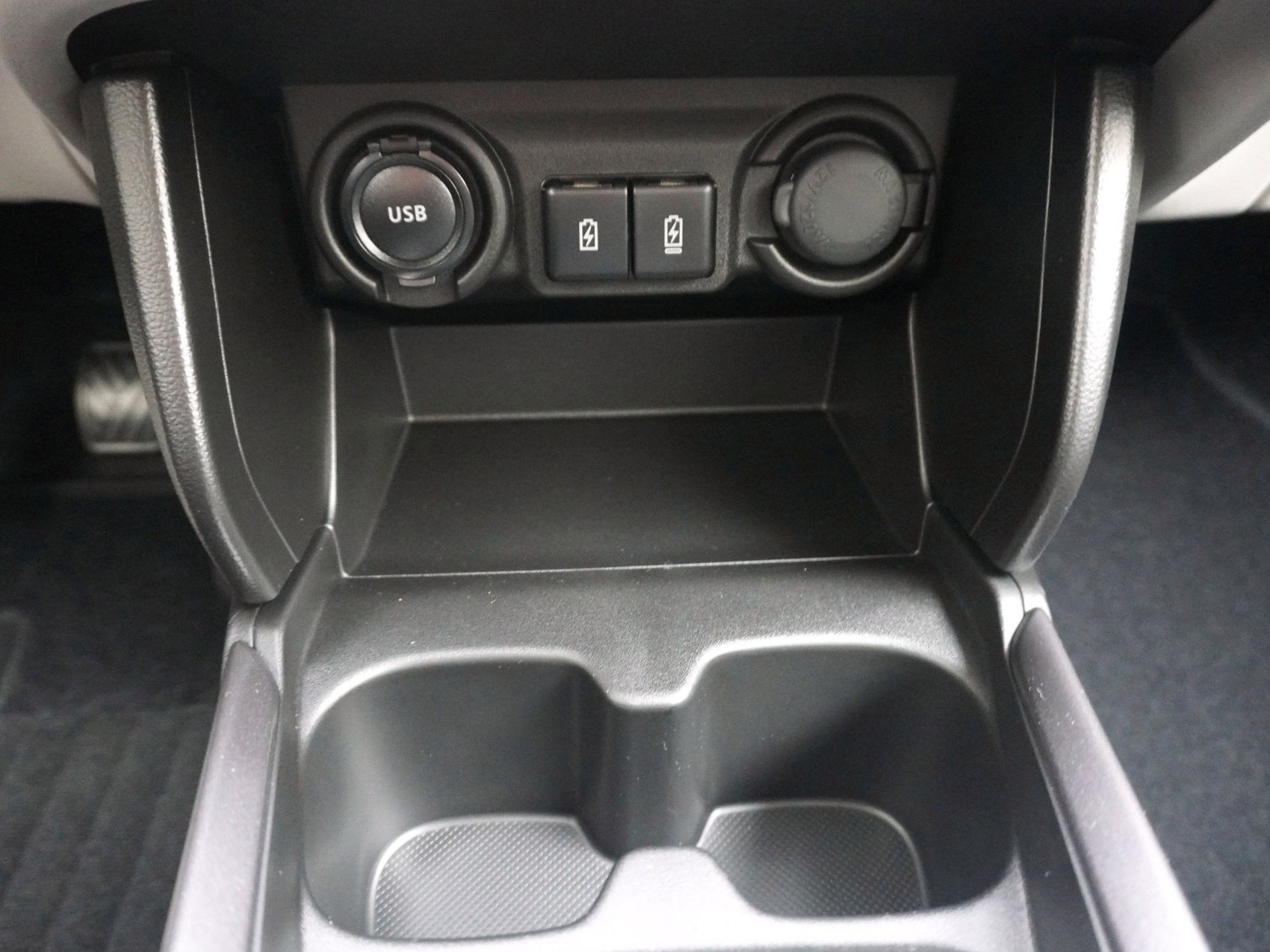 SUZUKI Swift 1.2 Sakura Top Hybrid-image-16