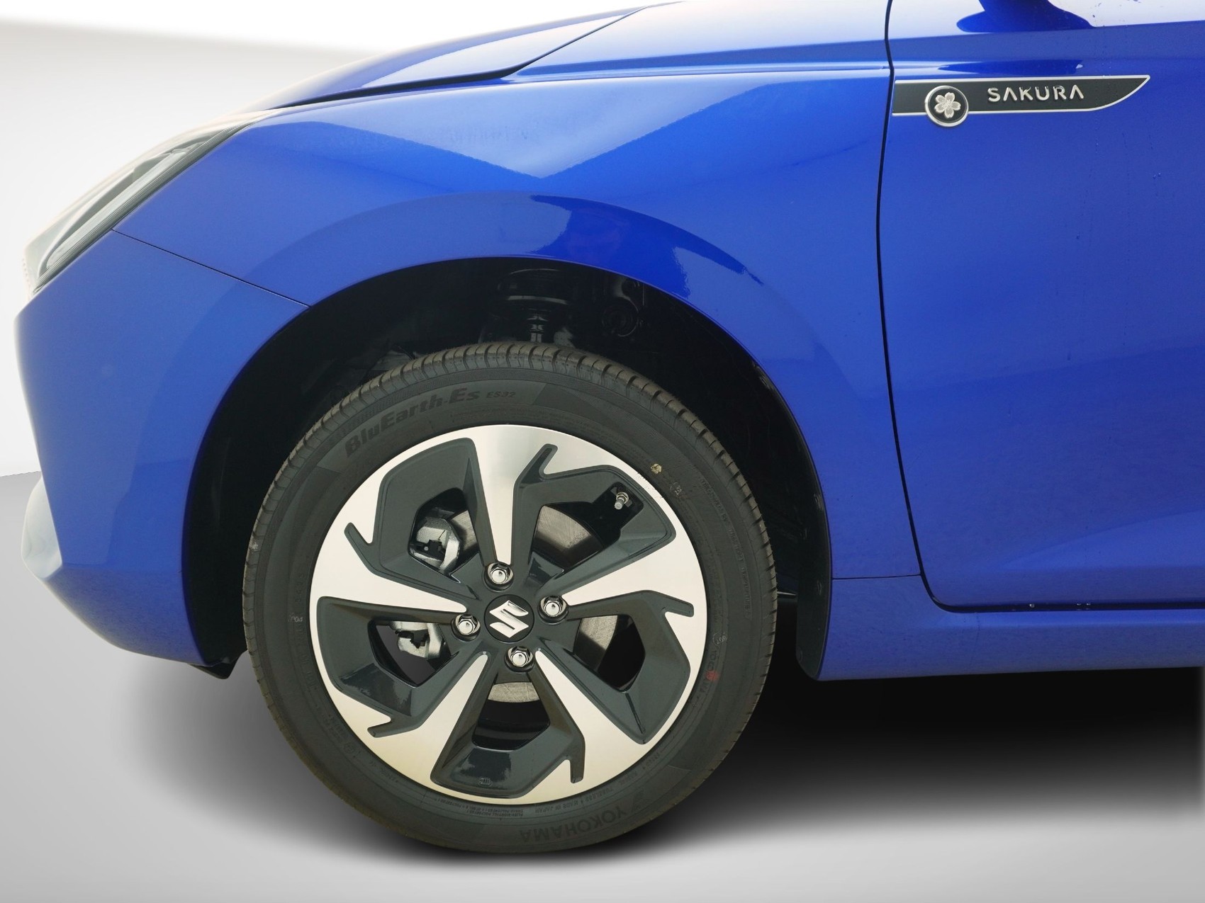 SUZUKI Swift 1.2 Sakura Top Hybrid-image-5