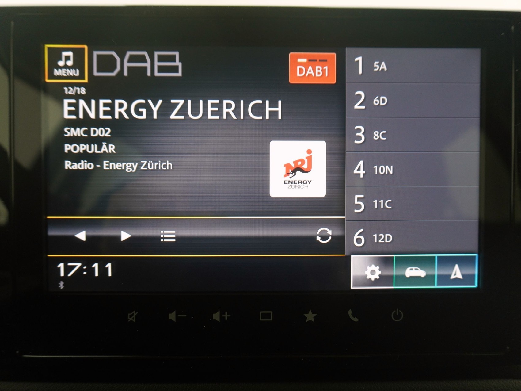 SUZUKI Swift 1.2 Sakura Top Hybrid-image-11