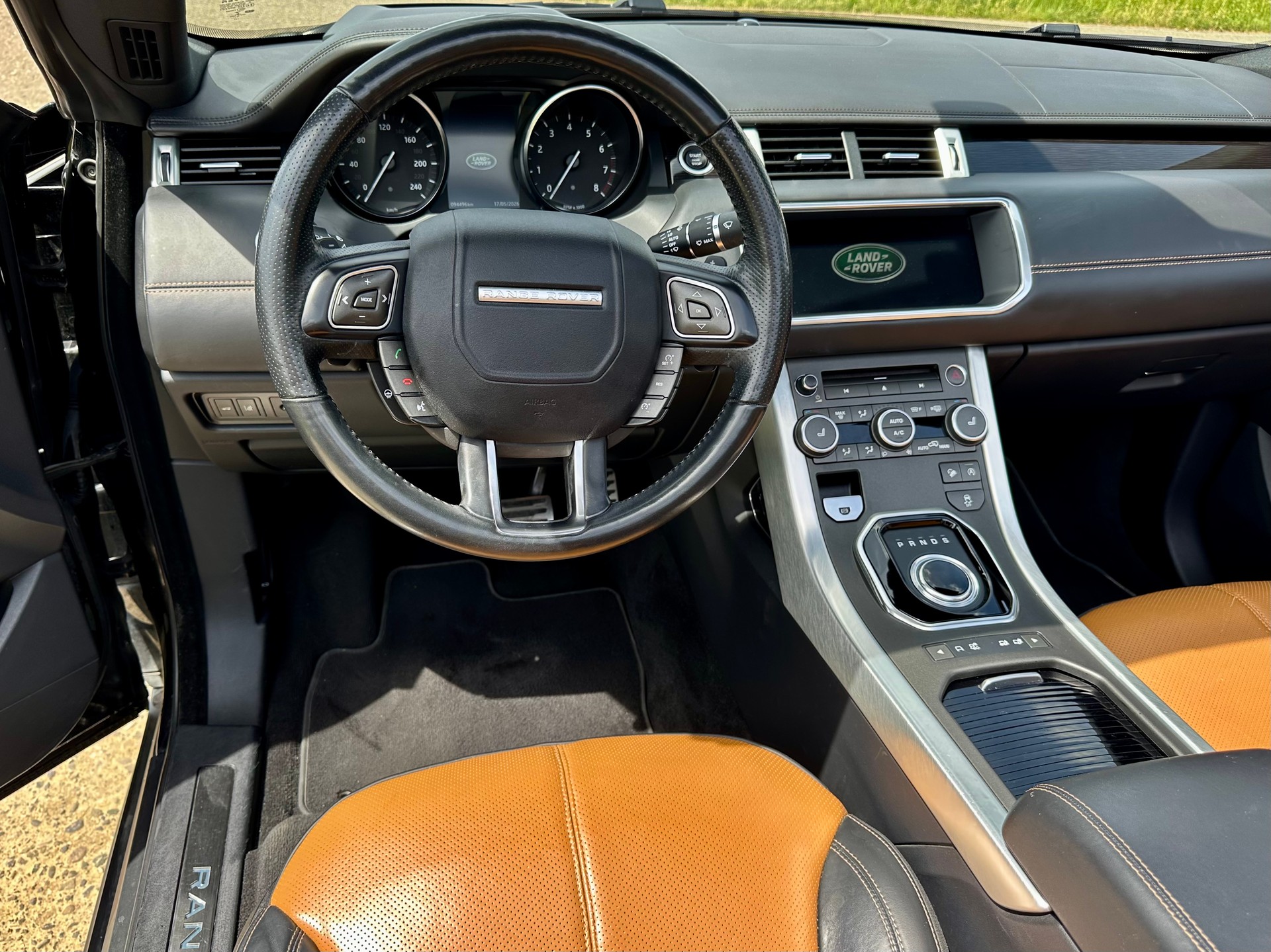 LAND ROVER 2.0 Si4 SE Dynamic-image-5