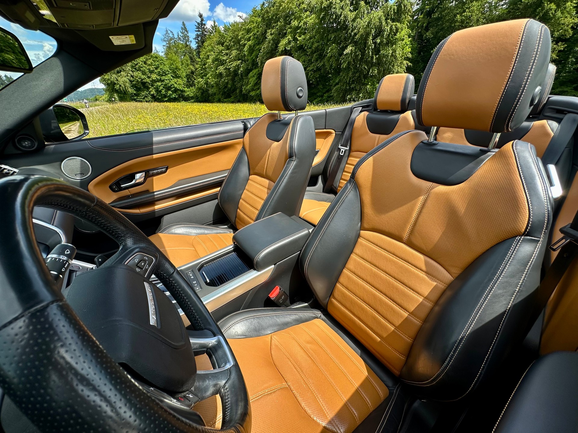 LAND ROVER 2.0 Si4 SE Dynamic-image-4