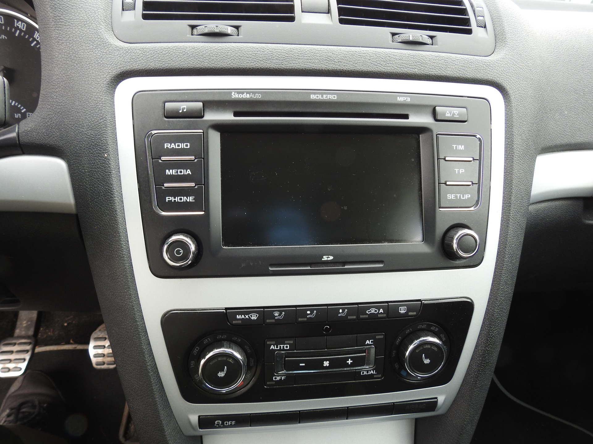 SKODA Octavia Combi 1.8 TSI Scout 4x4-image-22
