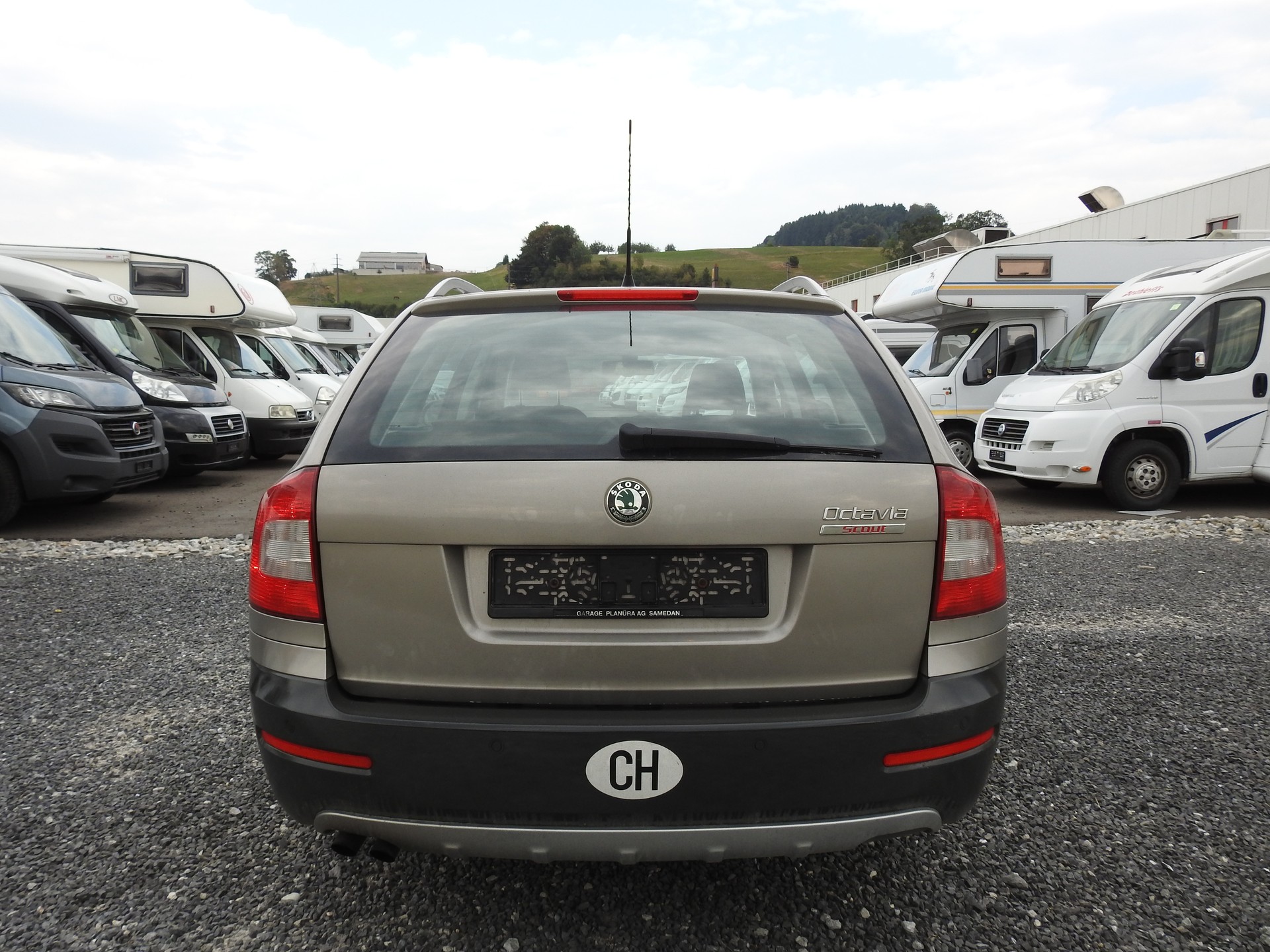 SKODA Octavia Combi 1.8 TSI Scout 4x4-image-5