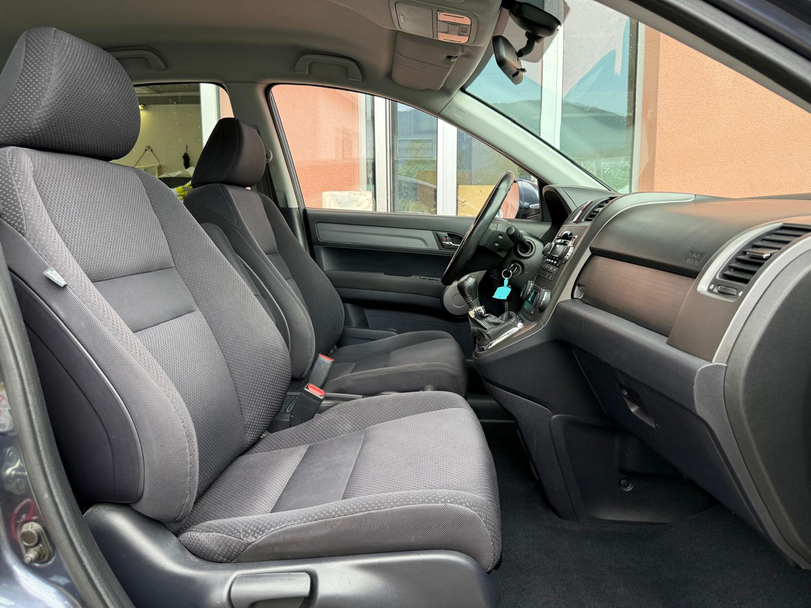 HONDA CR-V 2.0 4WD Elegance-image-8