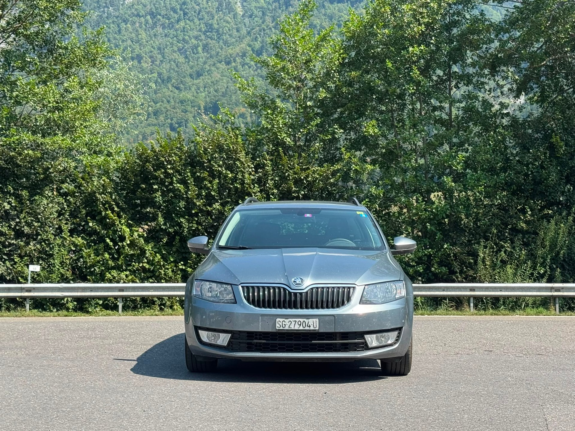 SKODA Octavia Combi 2.0 TDI Ambition 4x4-image-0