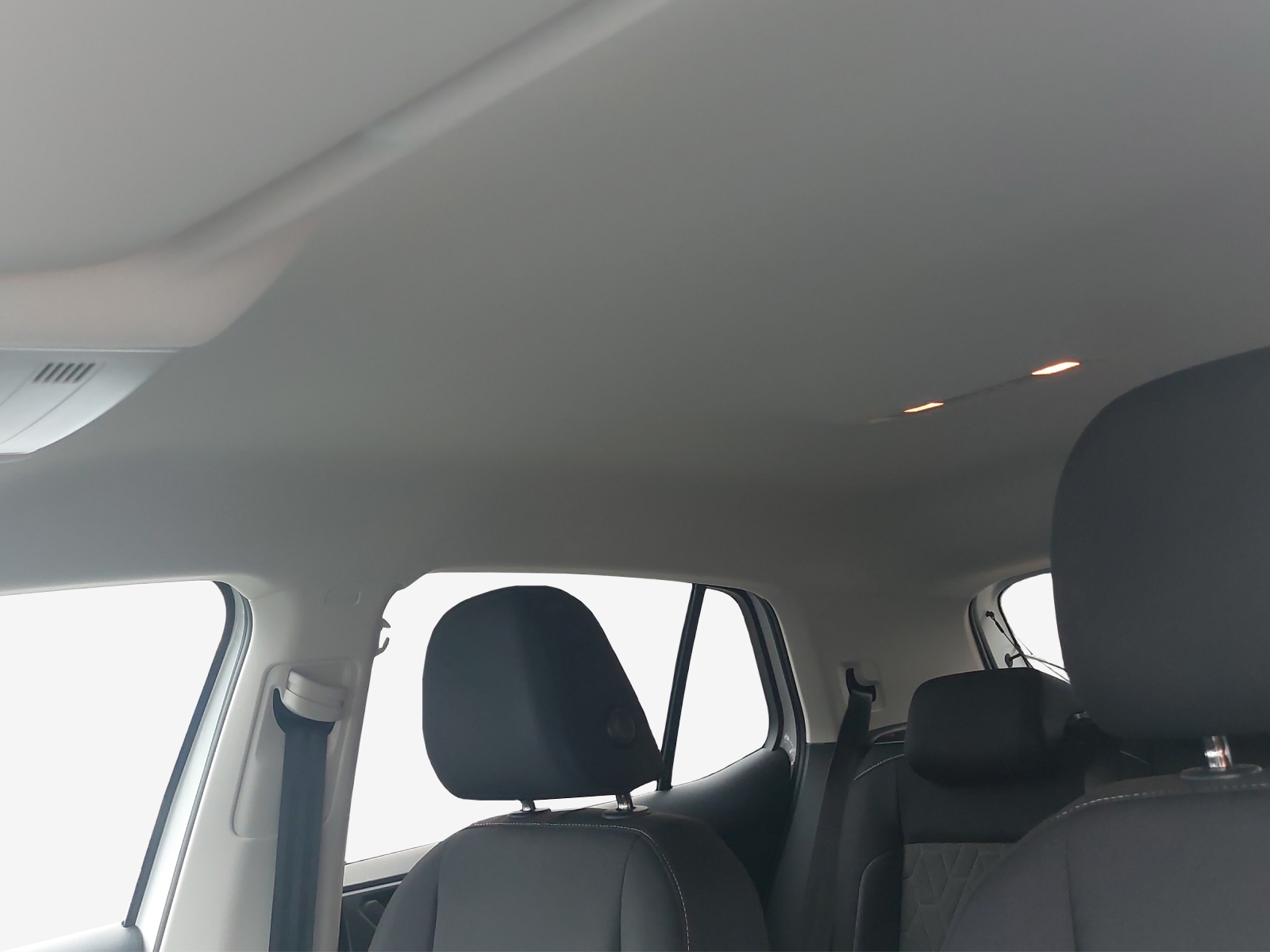 VW T-Cross 1.0 TSI EVO Life DSG-image-15