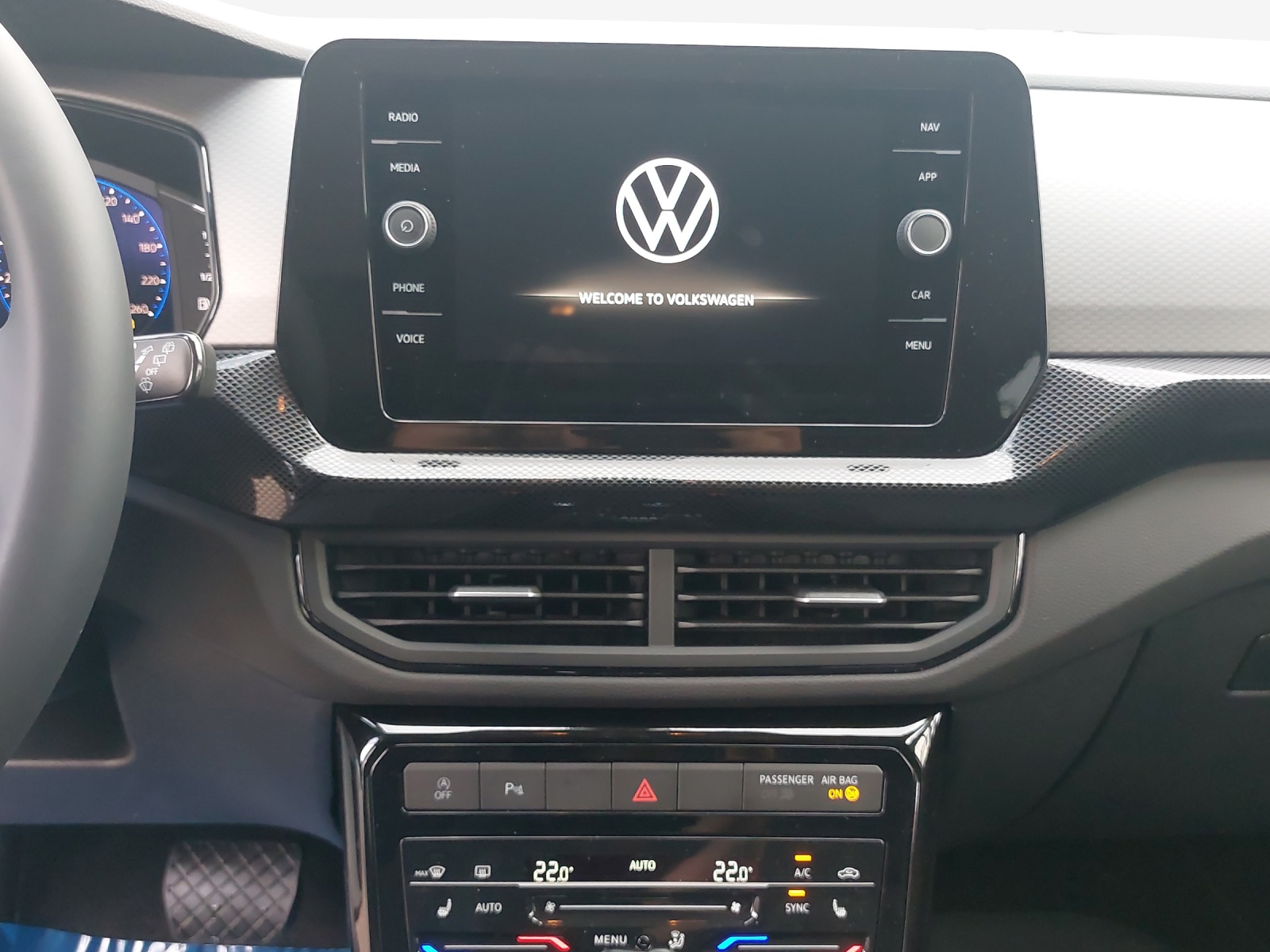 VW T-Cross 1.0 TSI EVO Life DSG-image-10