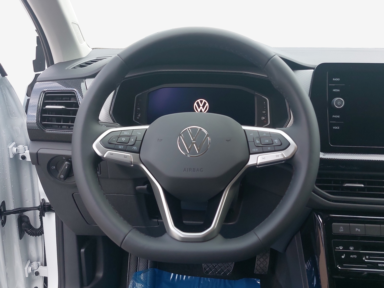 VW T-Cross 1.0 TSI EVO Life DSG-image-9