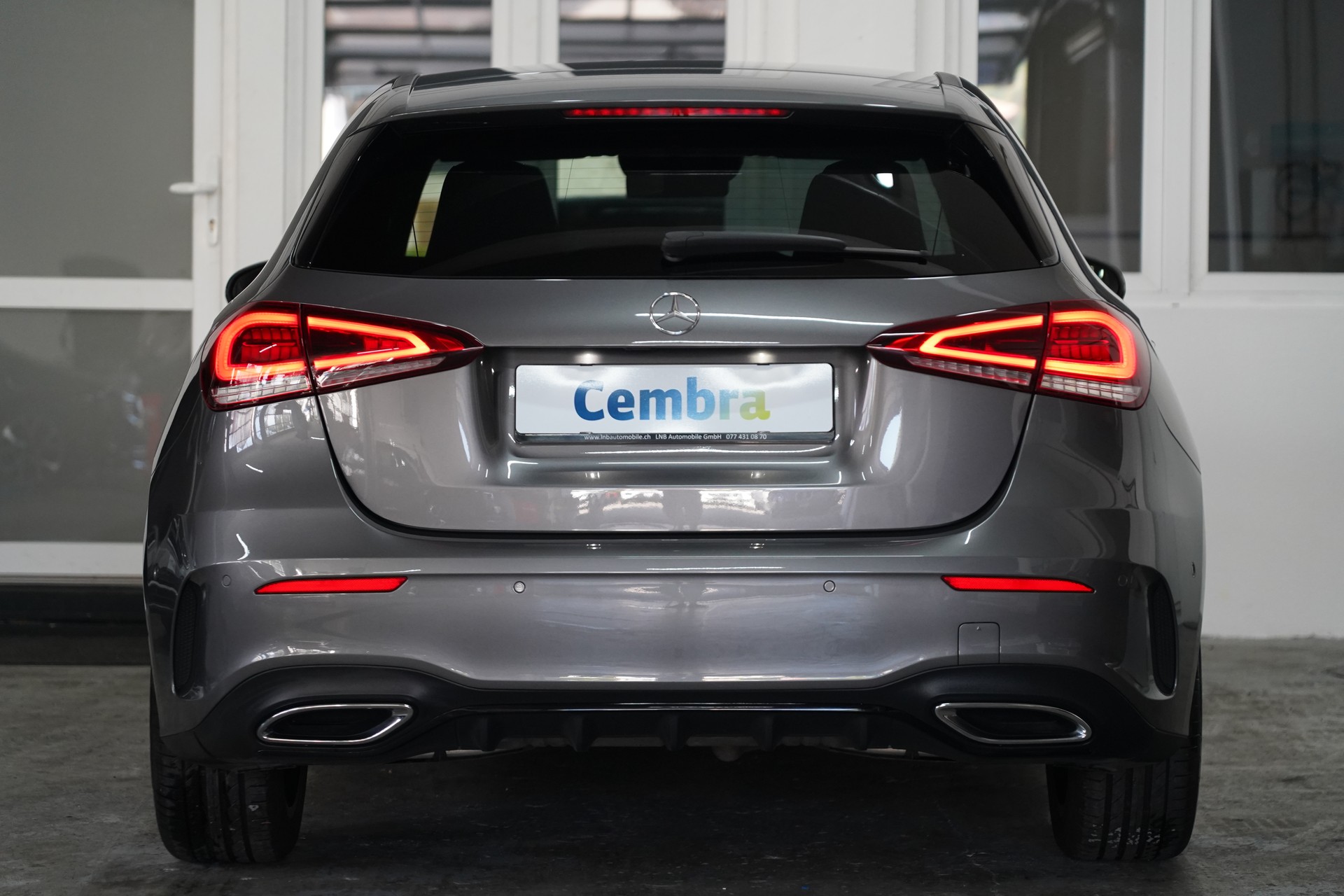 MERCEDES-BENZ A 180 AMG Line 7G-DCT-image-7