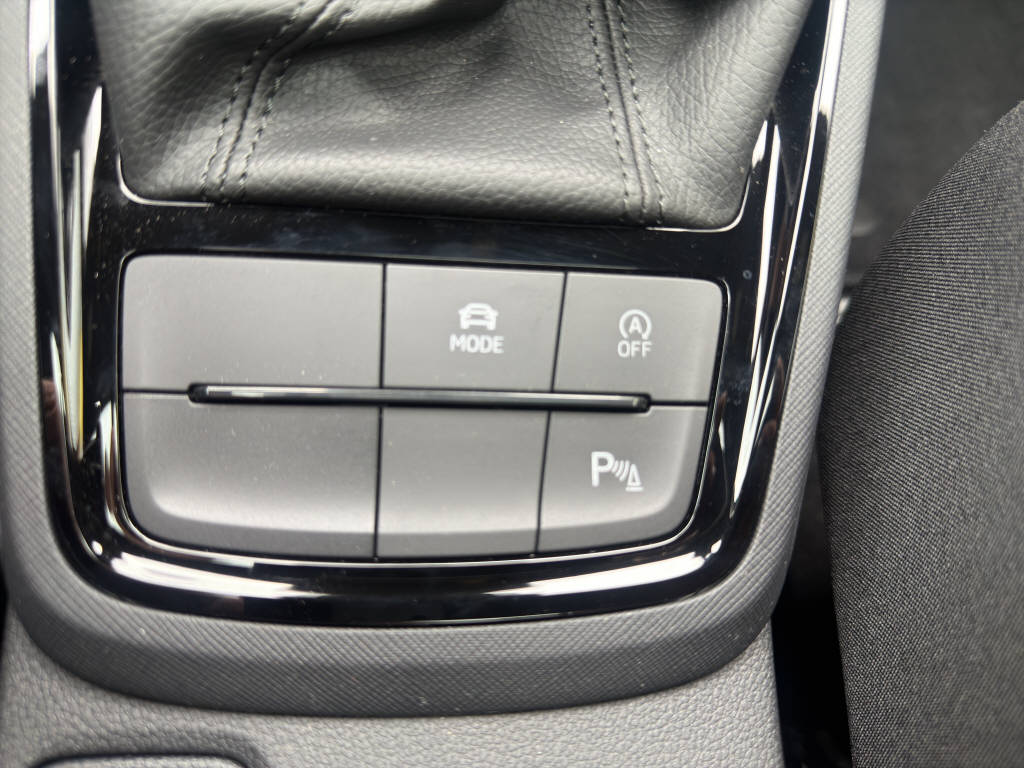 SKODA Kamiq 1.5 TSI Monte Carlo DSG-image-25