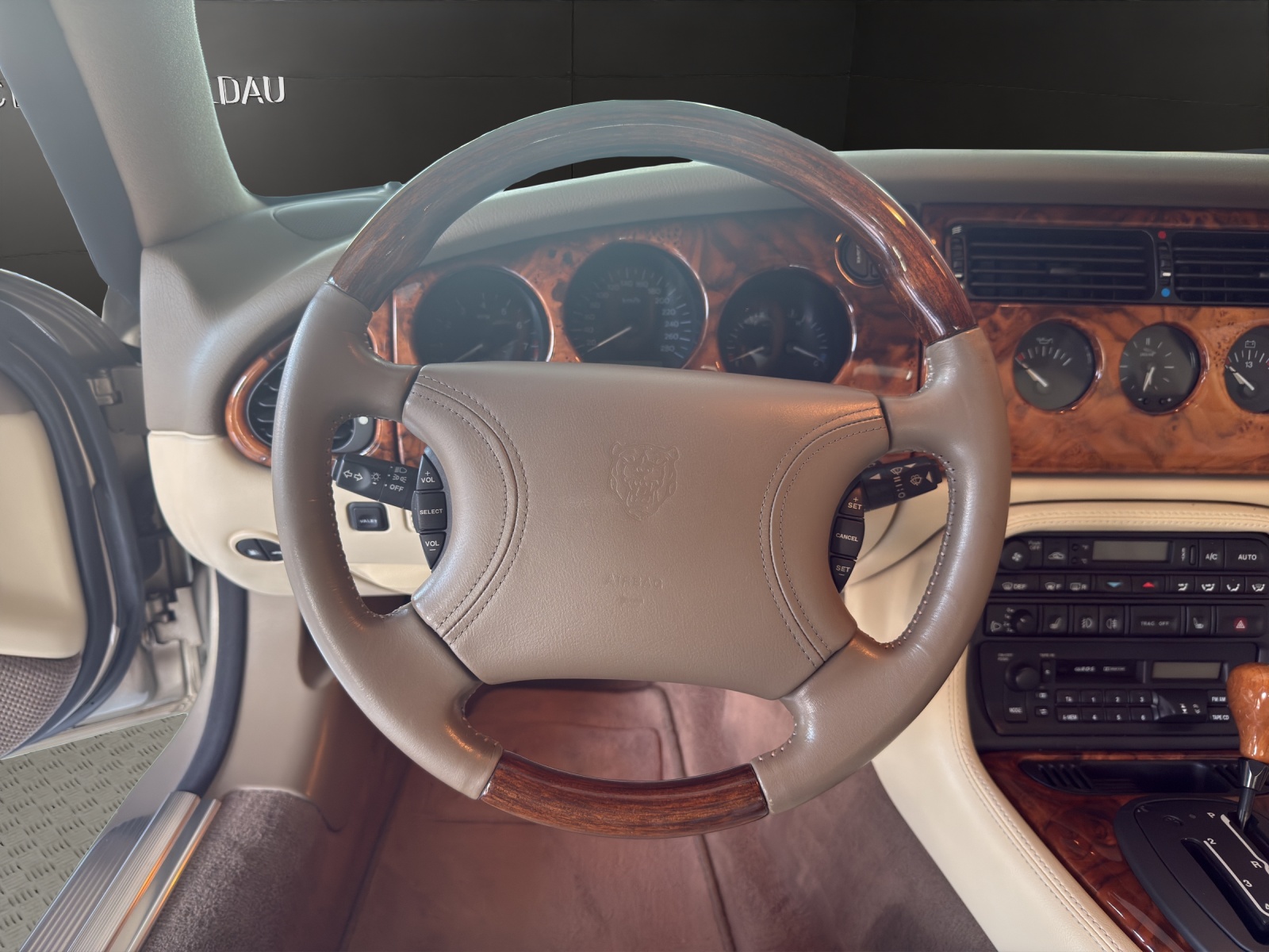JAGUAR XK8 Sportcoupé-image-8