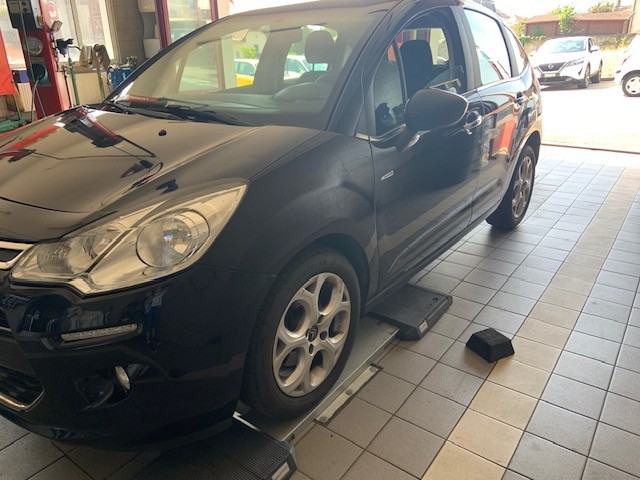 CITROEN C3 1.6 16V HDi Exclusive-image-2