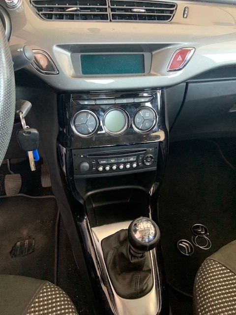 CITROEN C3 1.6 16V HDi Exclusive-image-10