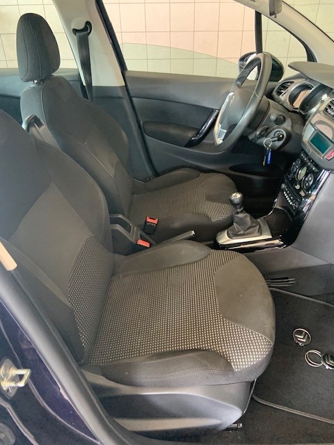 CITROEN C3 1.6 16V HDi Exclusive-image-8