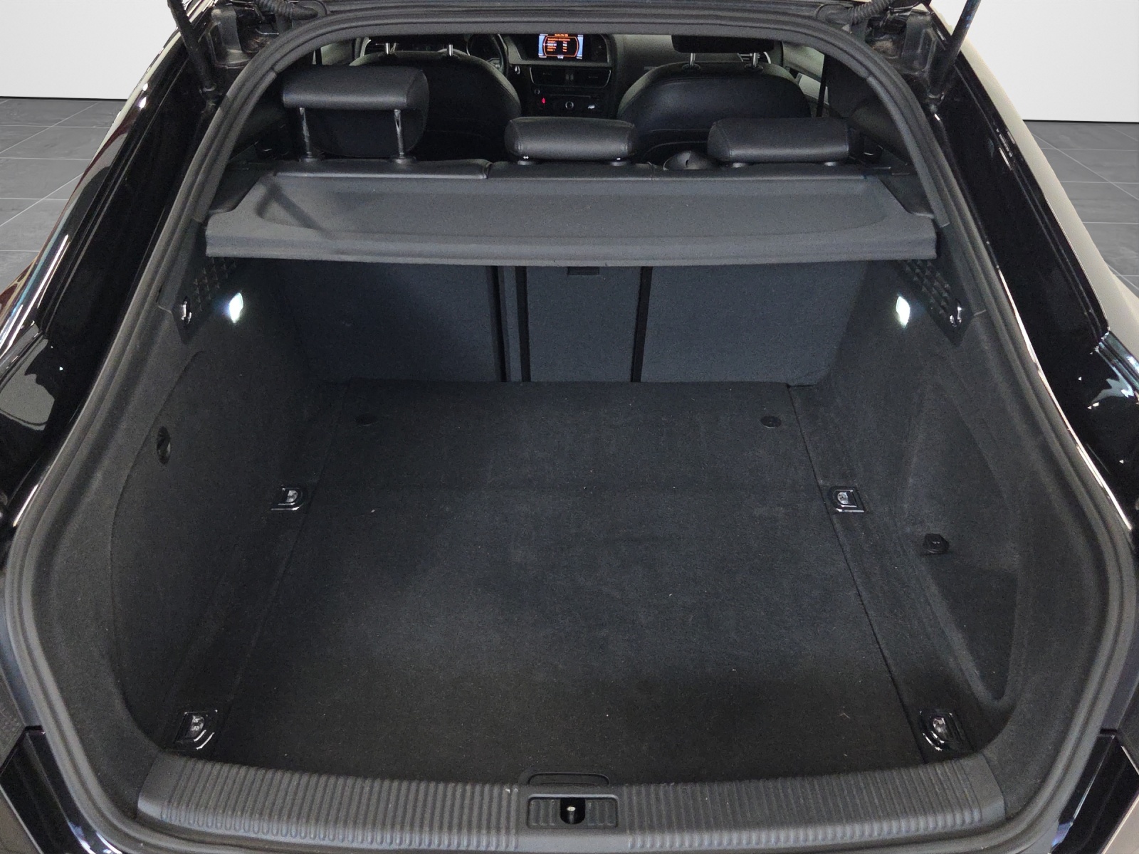 AUDI A5 Sportback 2.0 TDI quattro S-Line-image-13