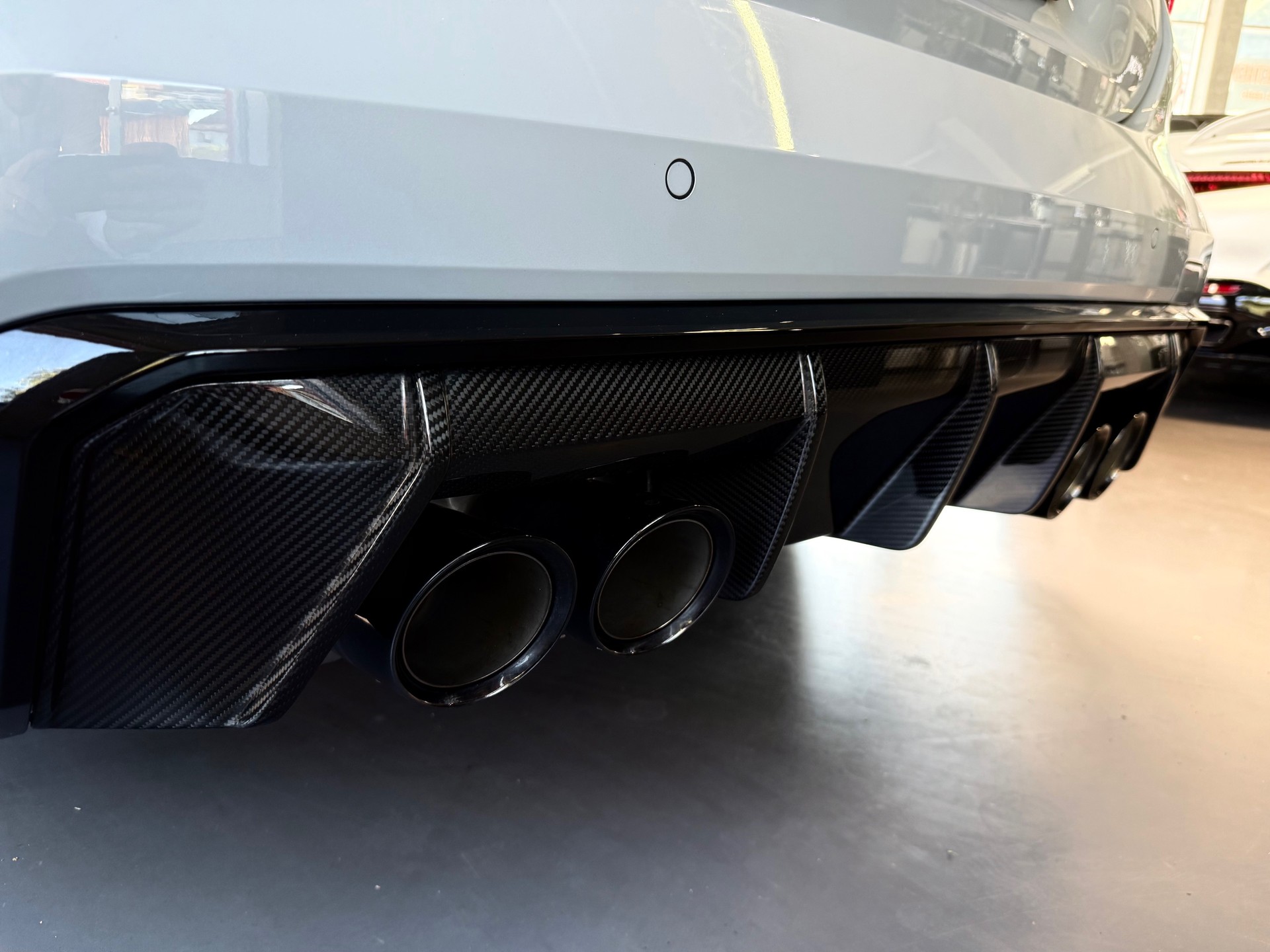 BMW M4 Coupé Competition M xDrive-image-9