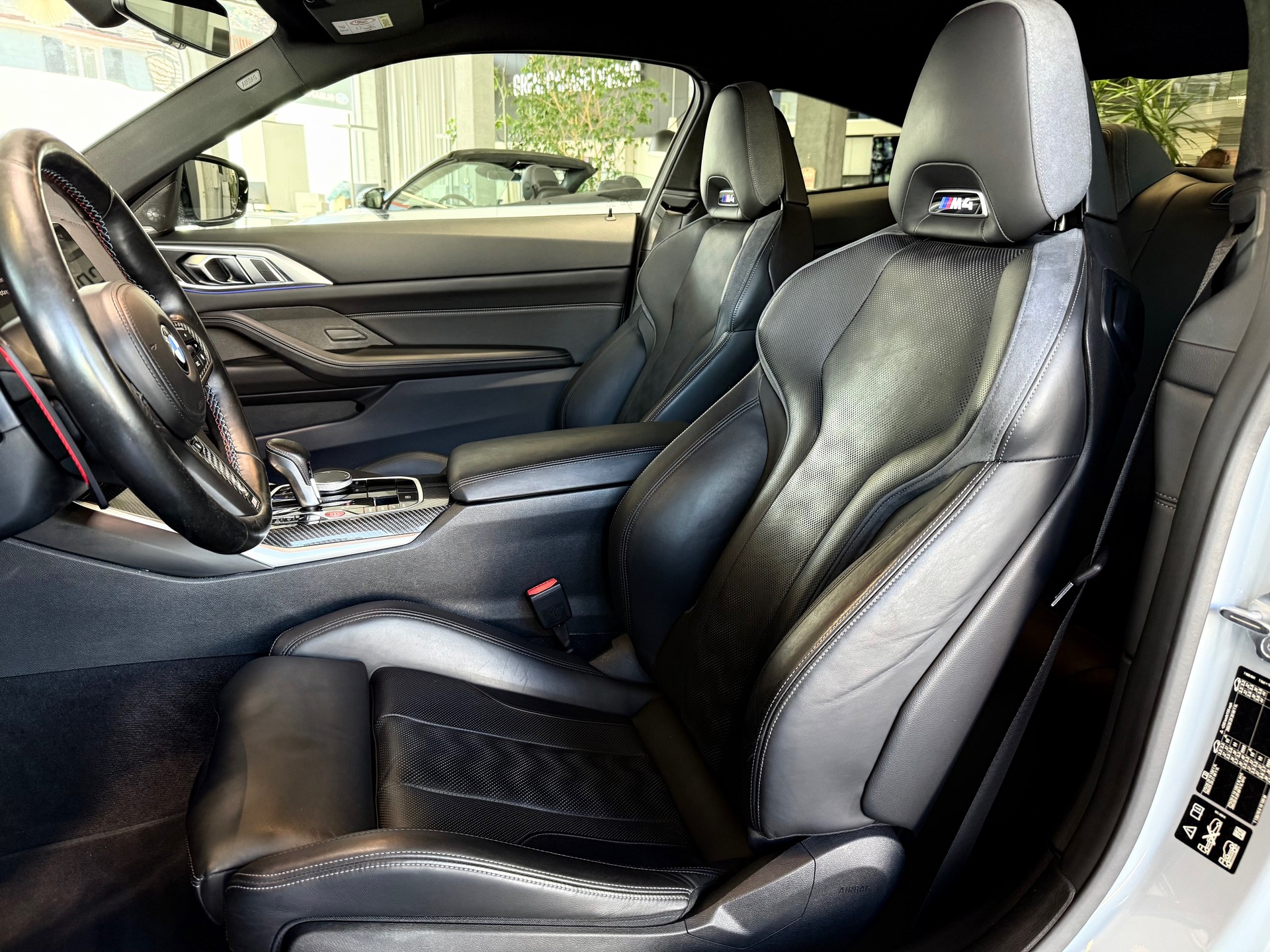 BMW M4 Coupé Competition M xDrive-image-14