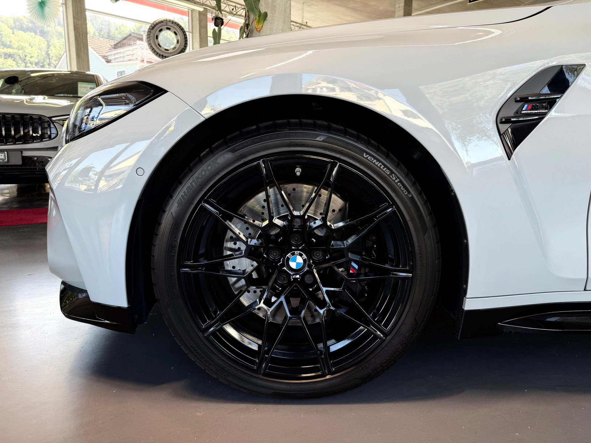 BMW M4 Coupé Competition M xDrive-image-5