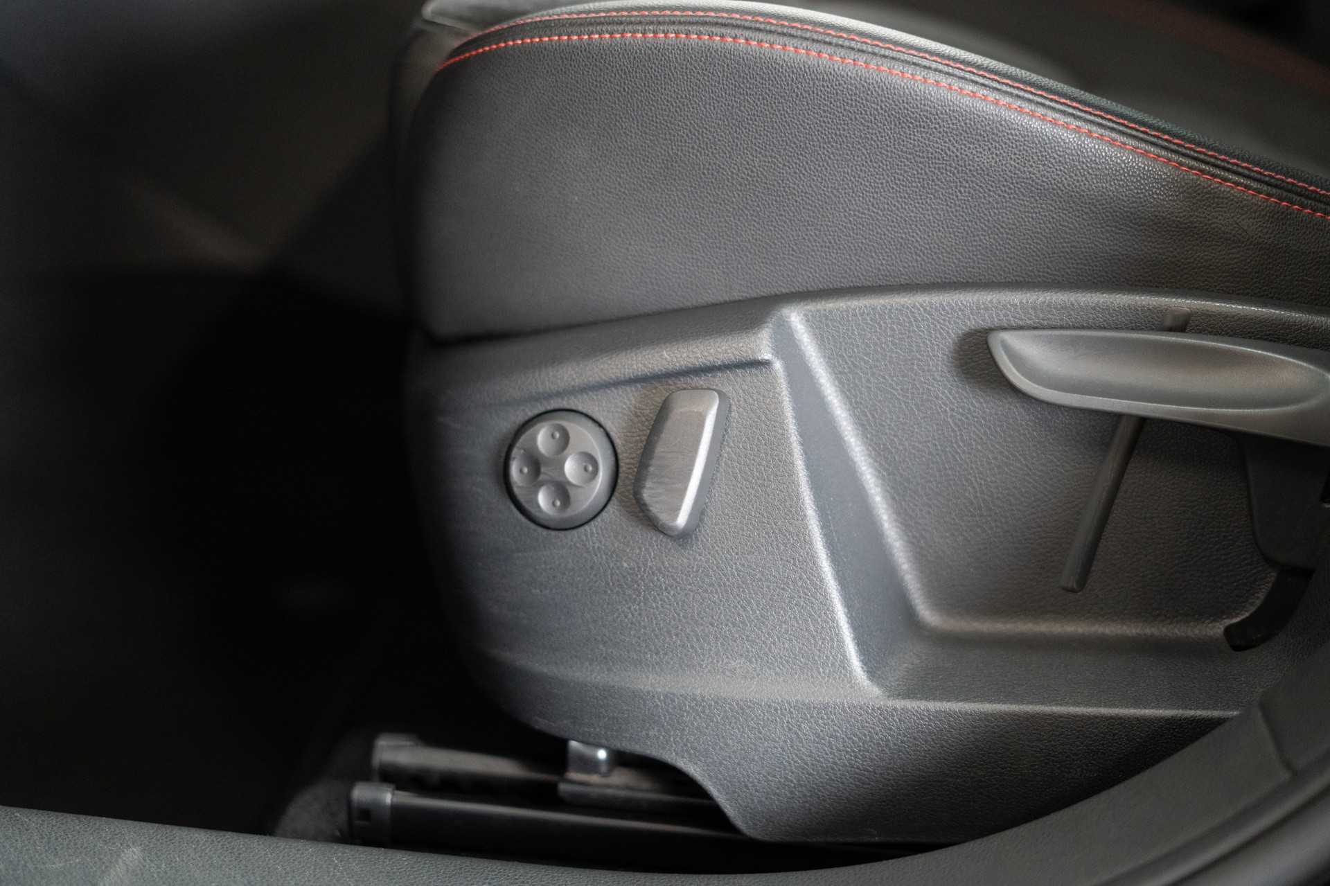 SEAT Alhambra 2.0 TDI 150 Hola FR-Lina DSG / 7 Sitze / EL. Schiebetüren-image-11