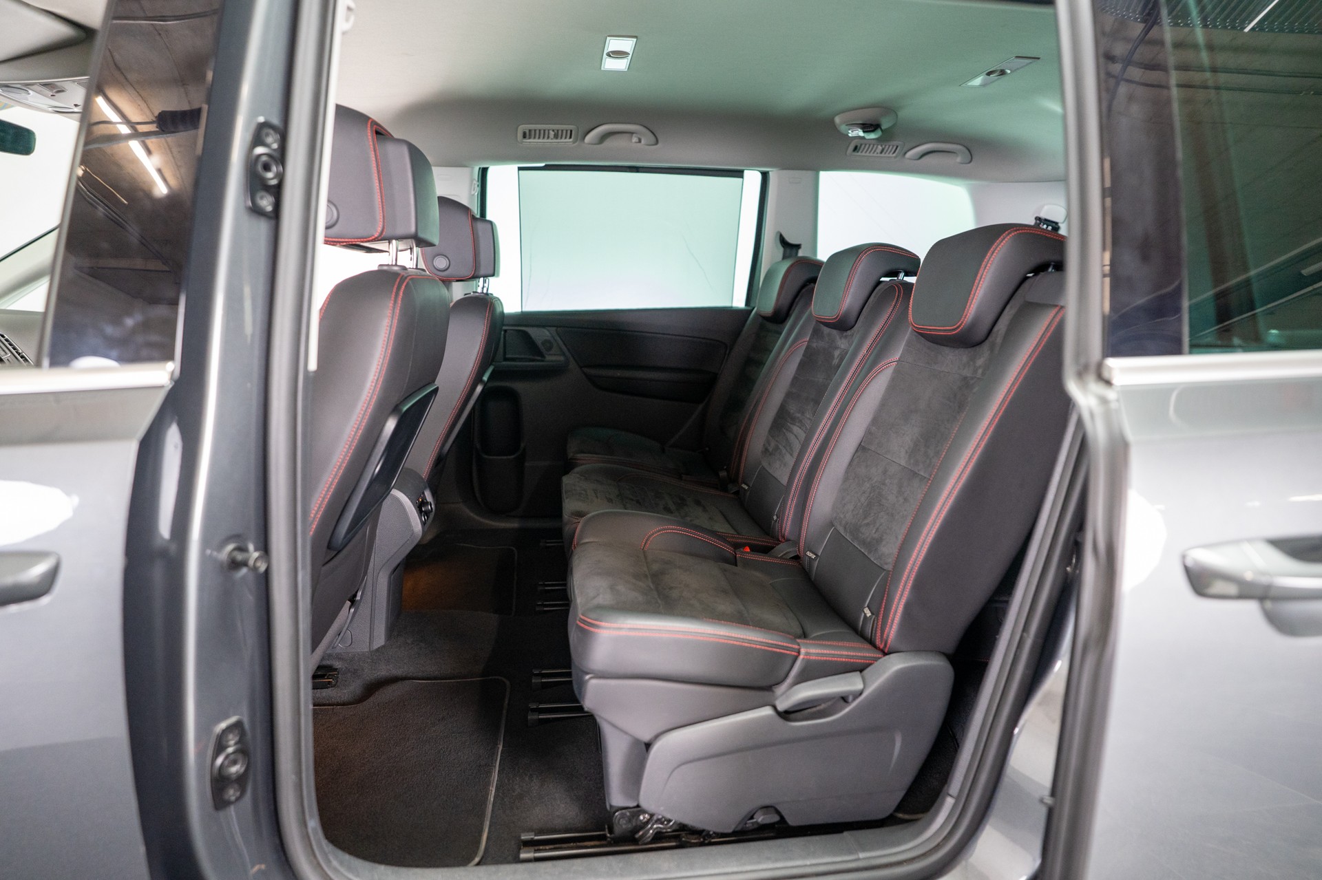 SEAT Alhambra 2.0 TDI 150 Hola FR-Lina DSG / 7 Sitze / EL. Schiebetüren-image-12