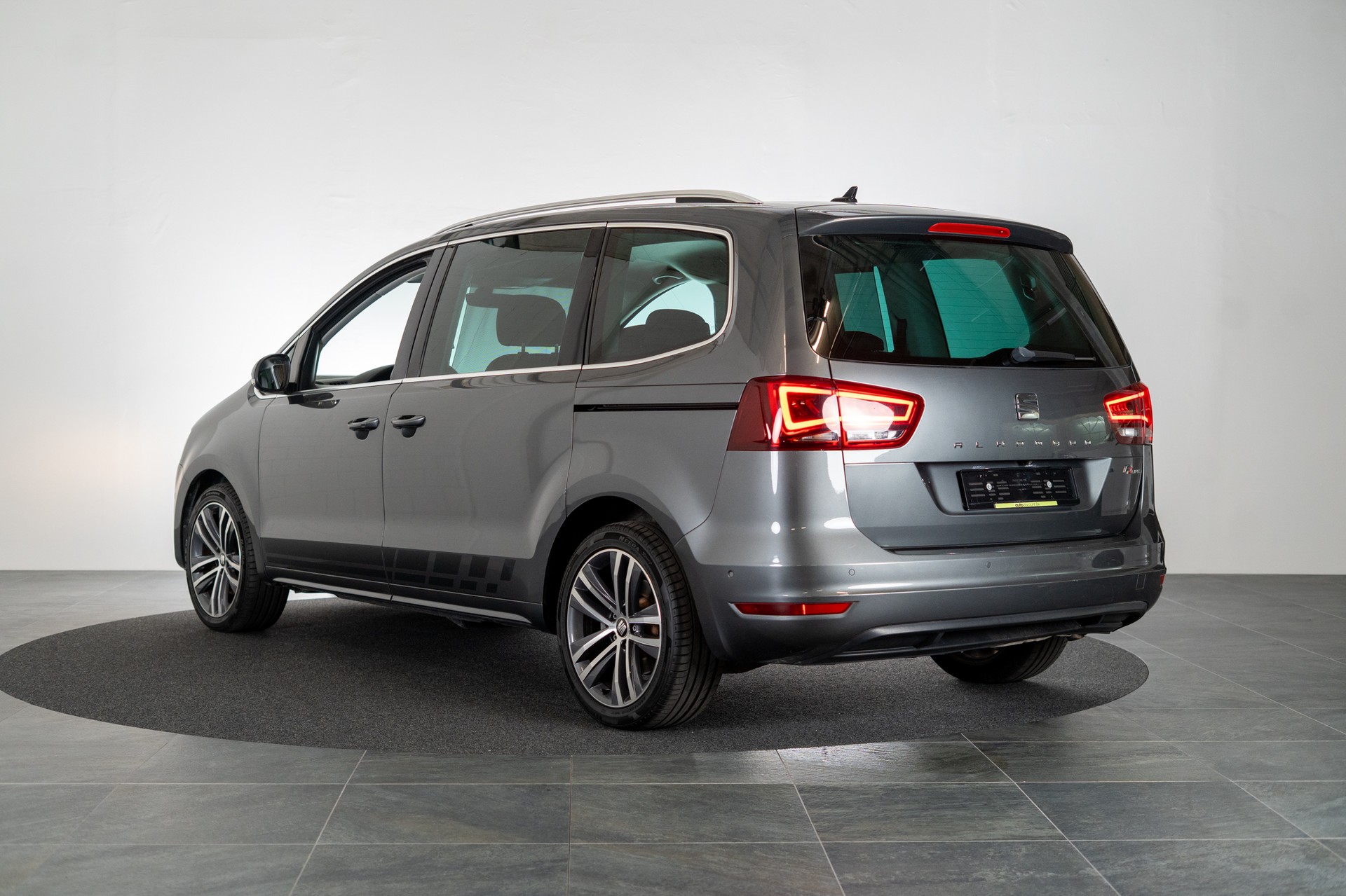 SEAT Alhambra 2.0 TDI 150 Hola FR-Lina DSG / 7 Sitze / EL. Schiebetüren-image-3