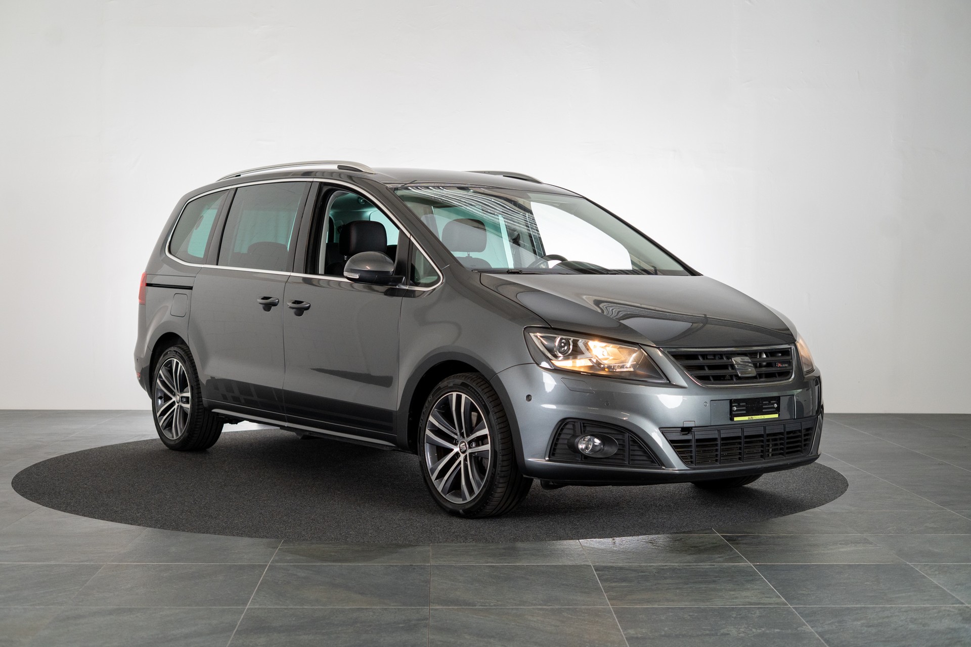 SEAT Alhambra 2.0 TDI 150 Hola FR-Lina DSG / 7 Sitze / EL. Schiebetüren-image-2