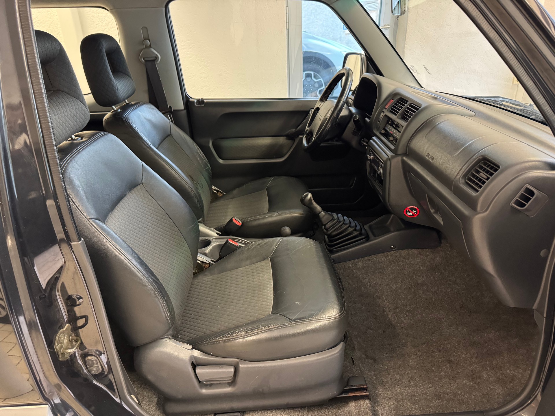 SUZUKI Jimny 1.3 16V JLX Top-image-11