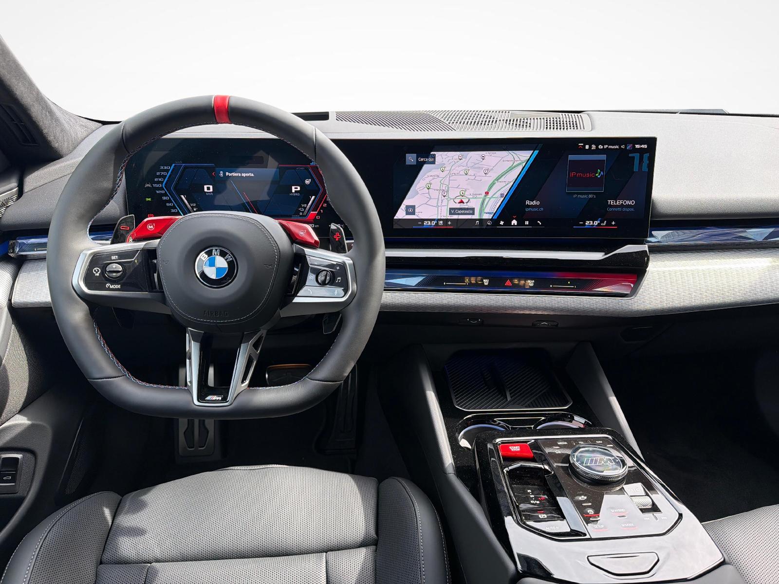 BMW M5 xDrive Touring-image-12