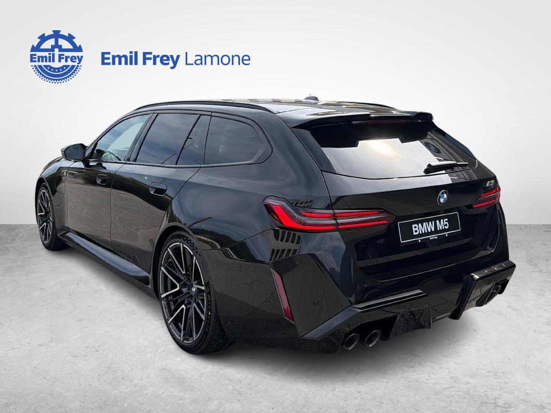 BMW M5 xDrive Touring-image-2