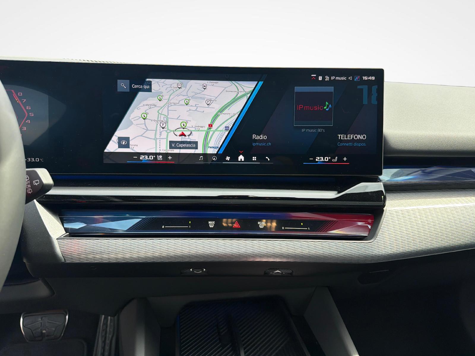 BMW M5 xDrive Touring-image-14