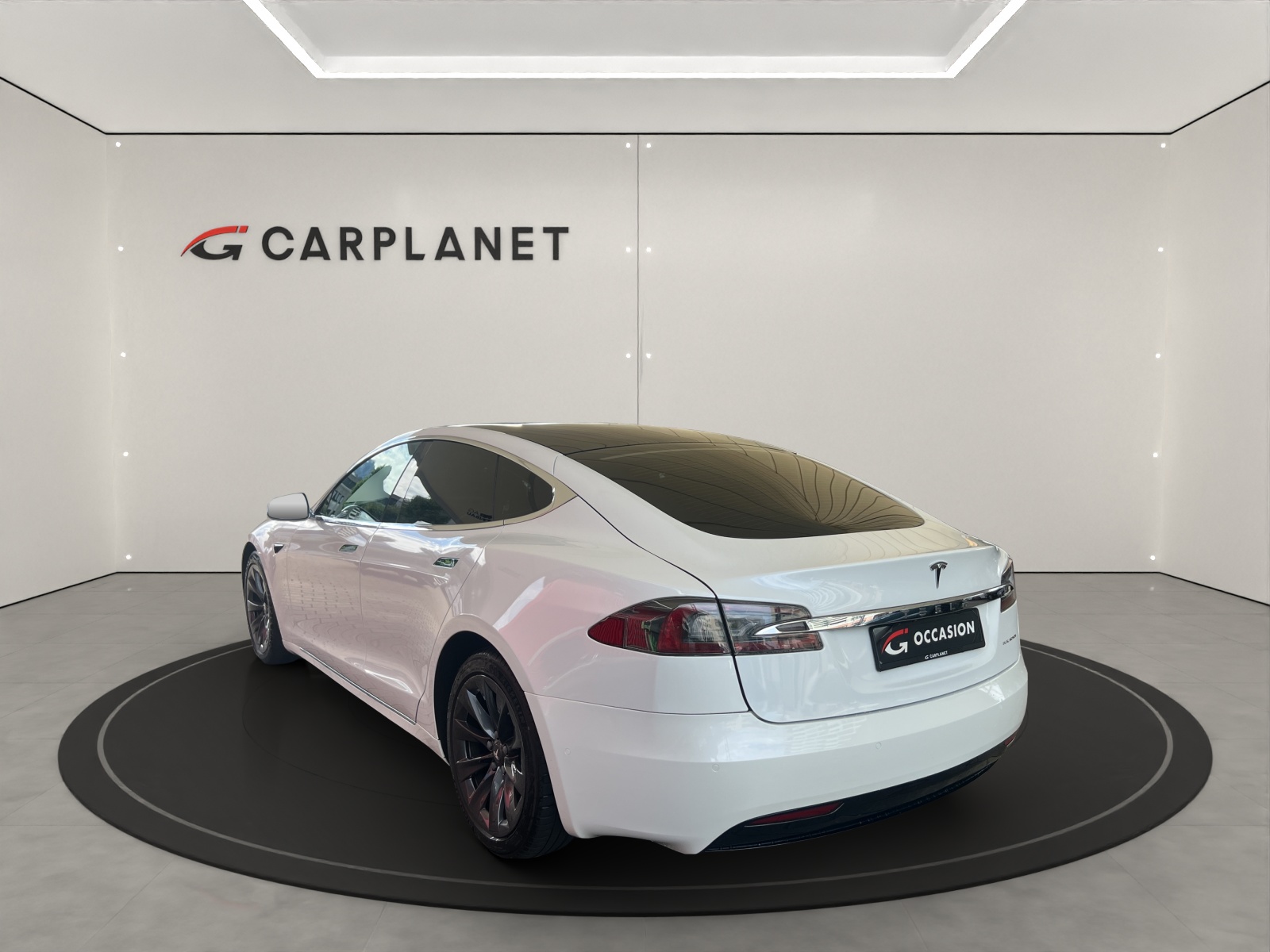 TESLA Model S Long Range 572PS-showroom-element-3