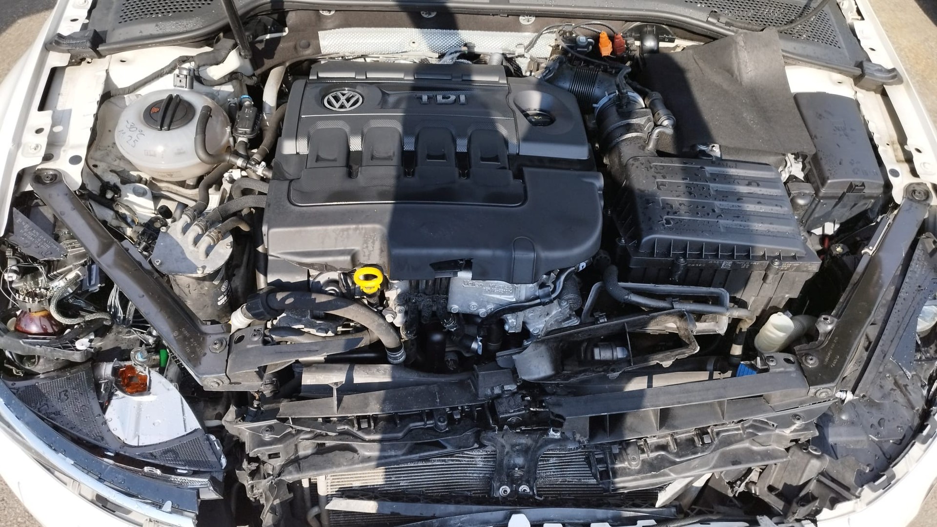 VW Golf 2.0 TDI Highline 4Motion-image-14