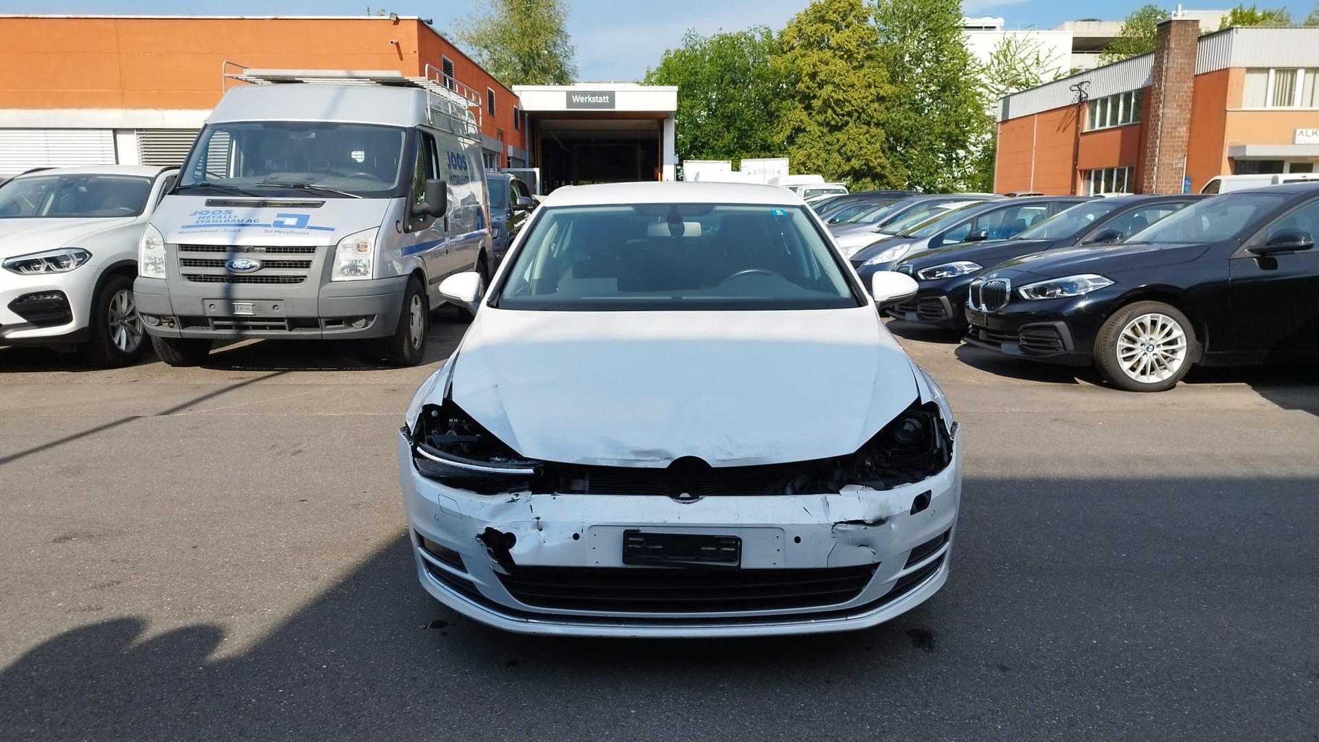 VW Golf 2.0 TDI Highline 4Motion-image-1