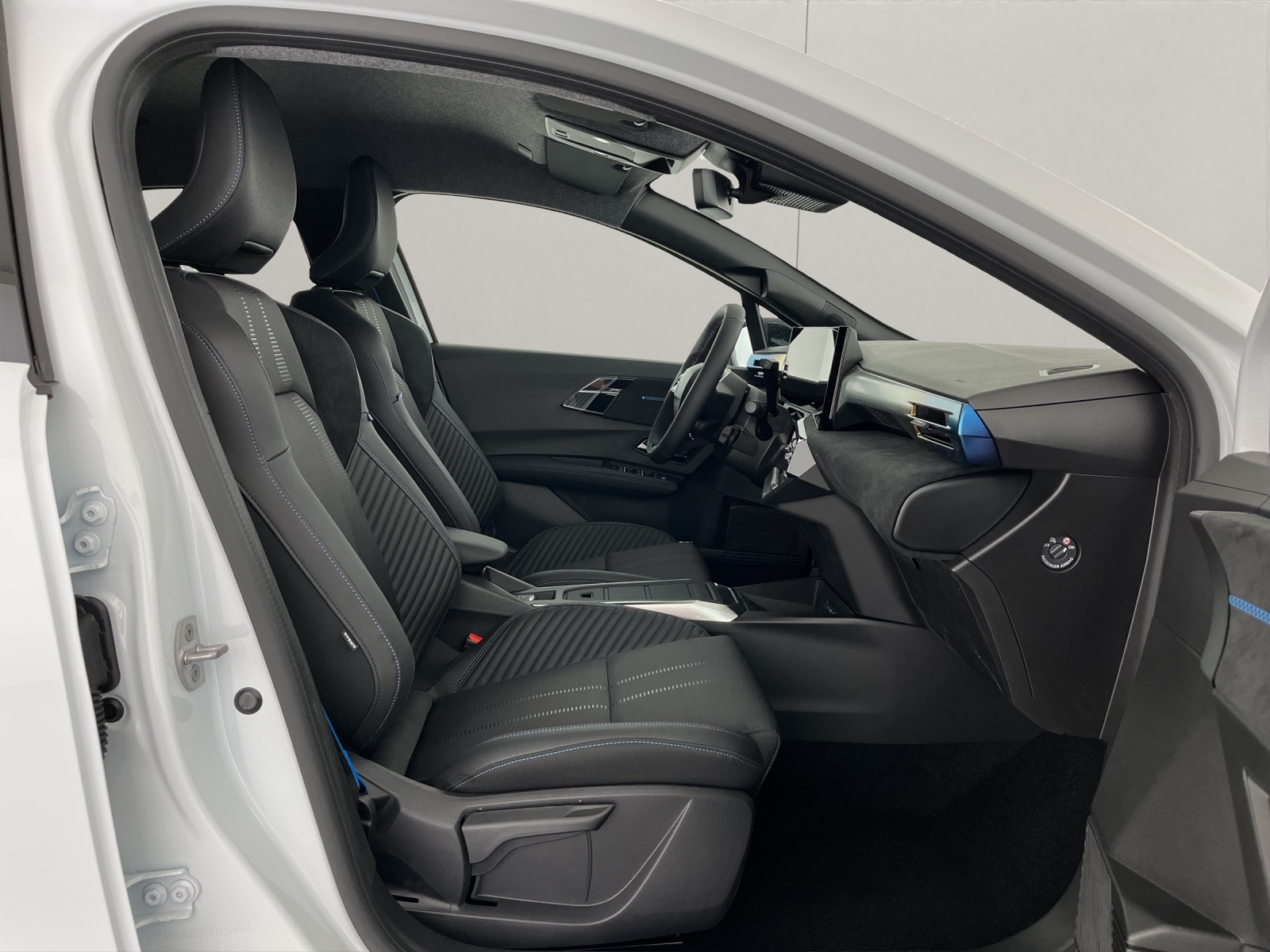 RENAULT Clio 1.8 E-Tech esprit Alpine-image-13