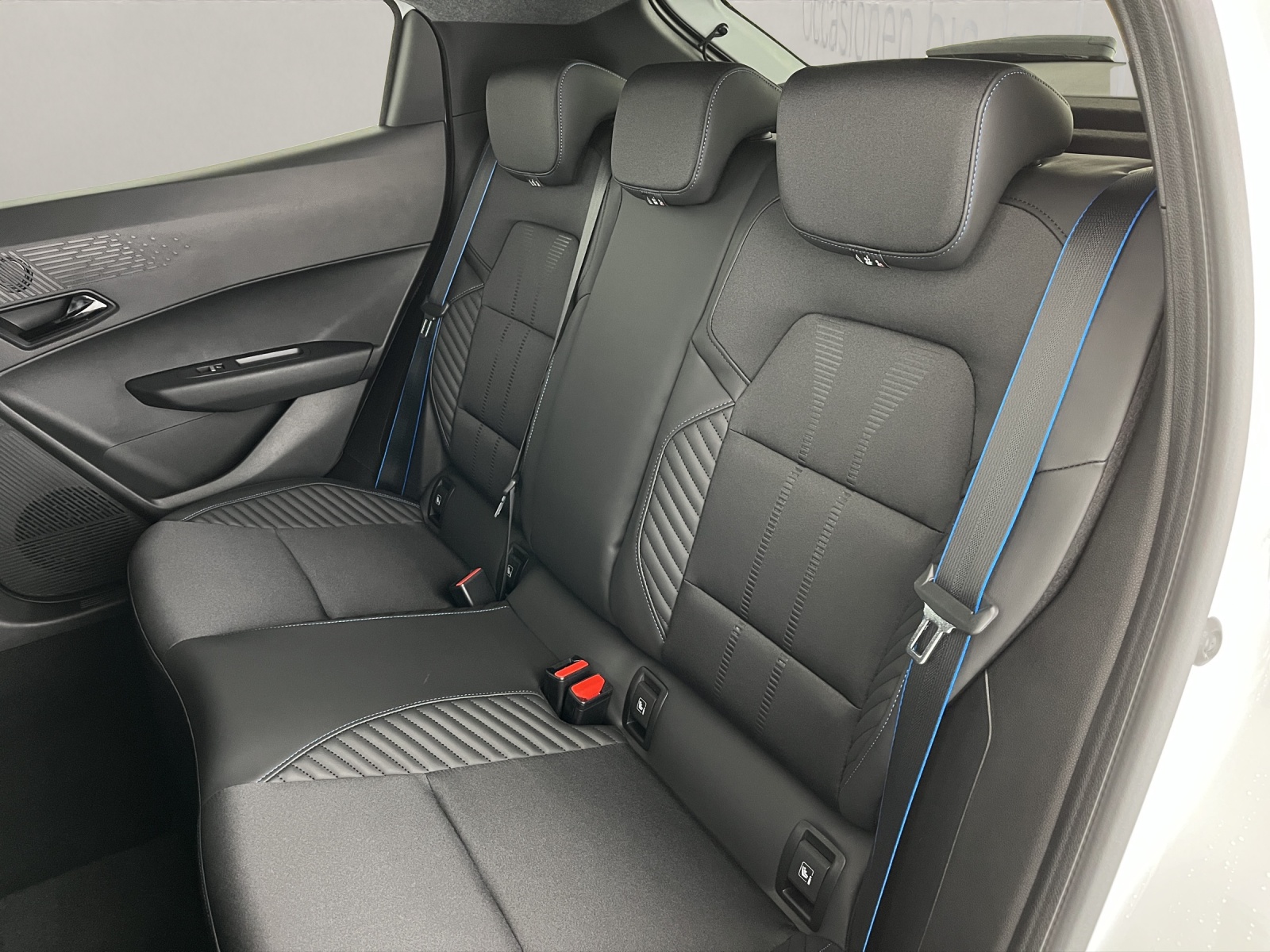 RENAULT Clio 1.8 E-Tech esprit Alpine-image-16