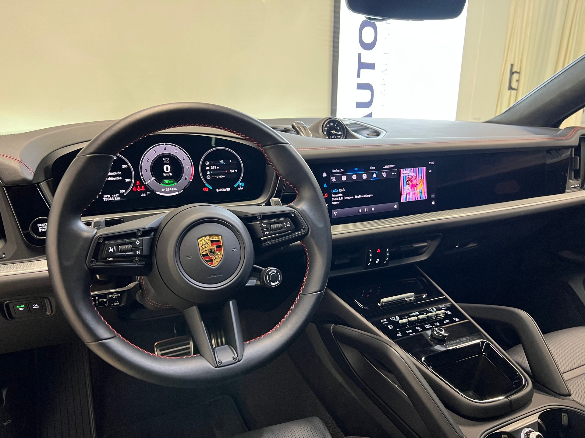 PORSCHE Cayenne Coupé 4.0 V8 Turbo E-Hybrid-image-2